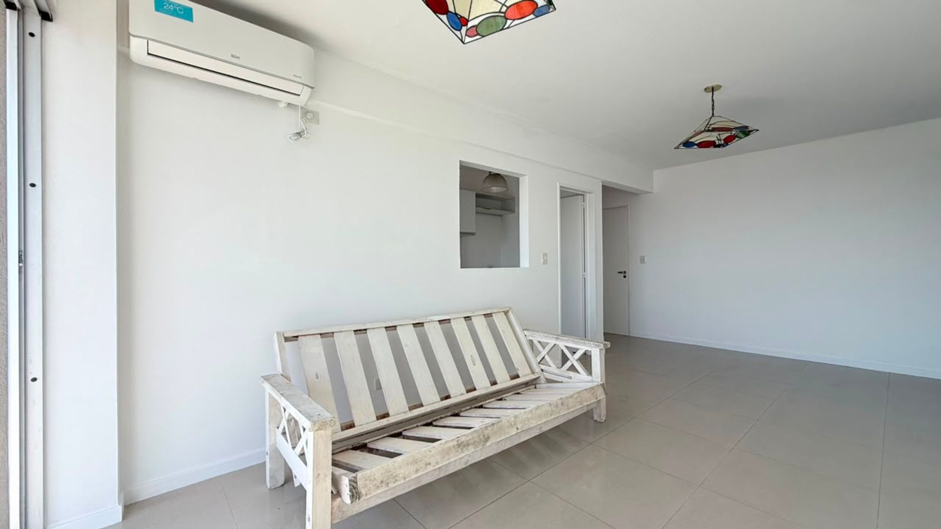 VENDE DEPARTAMENTO 2 AMB piso 14 CON COCHERA