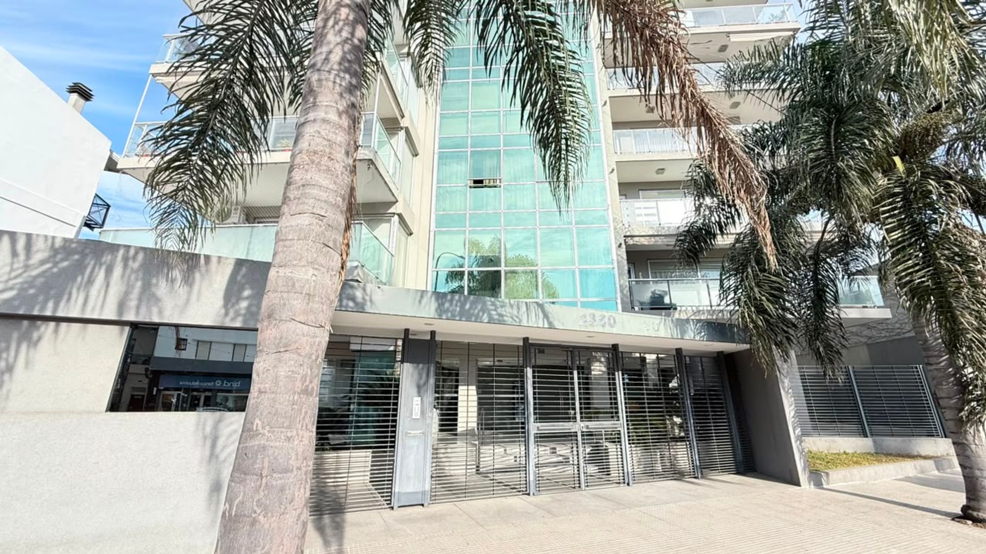 VENDE DEPARTAMENTO 2 AMB piso 14 CON COCHERA