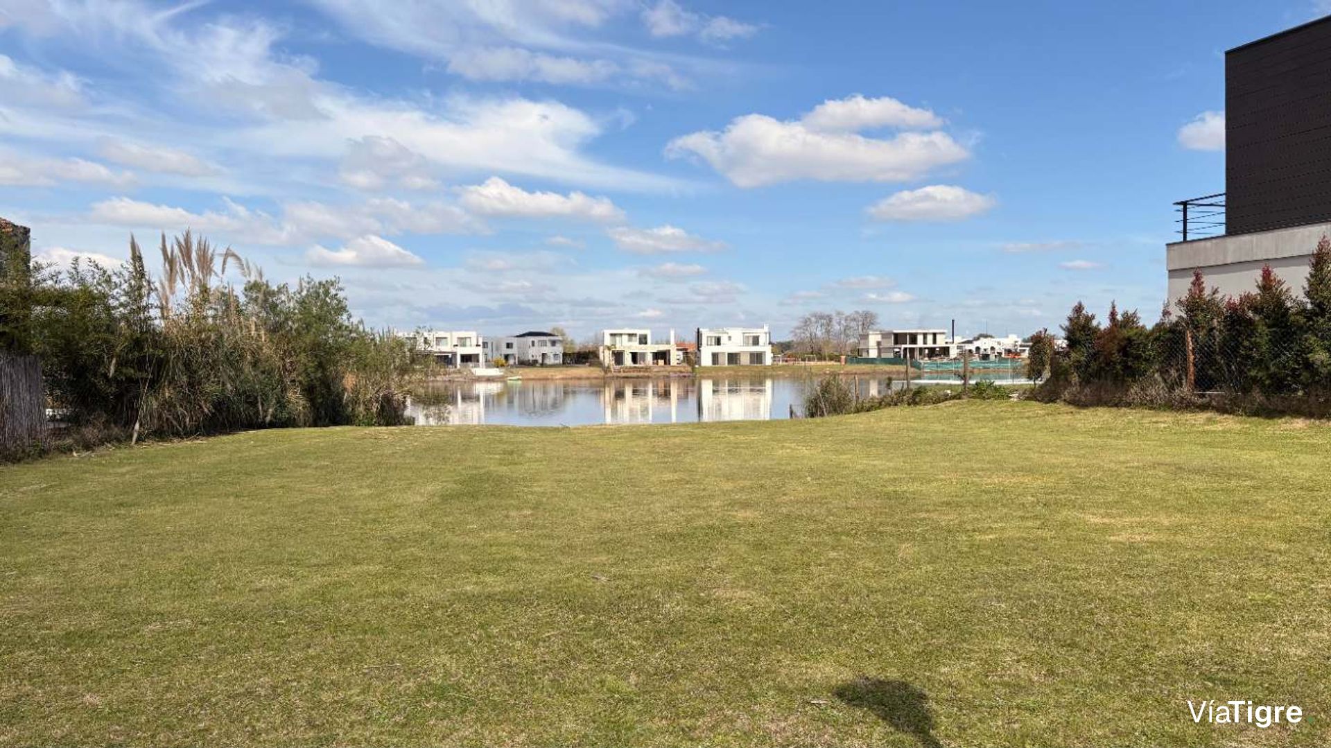 VENTA Lote a Laguna Barrio Santa Ana-Villanueva