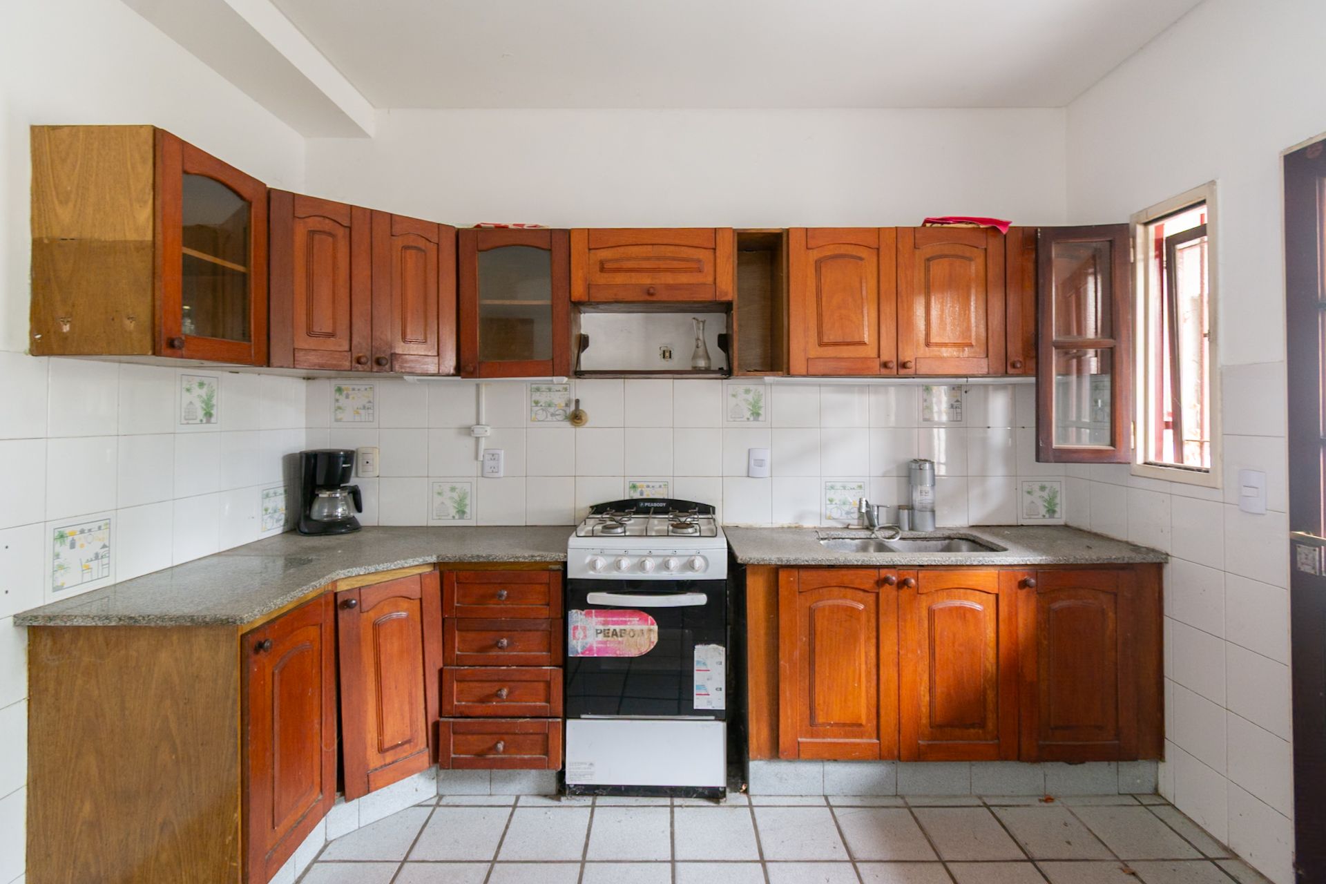 Triplex Con Cochera Olivos Patio Terraza Mucha Luz