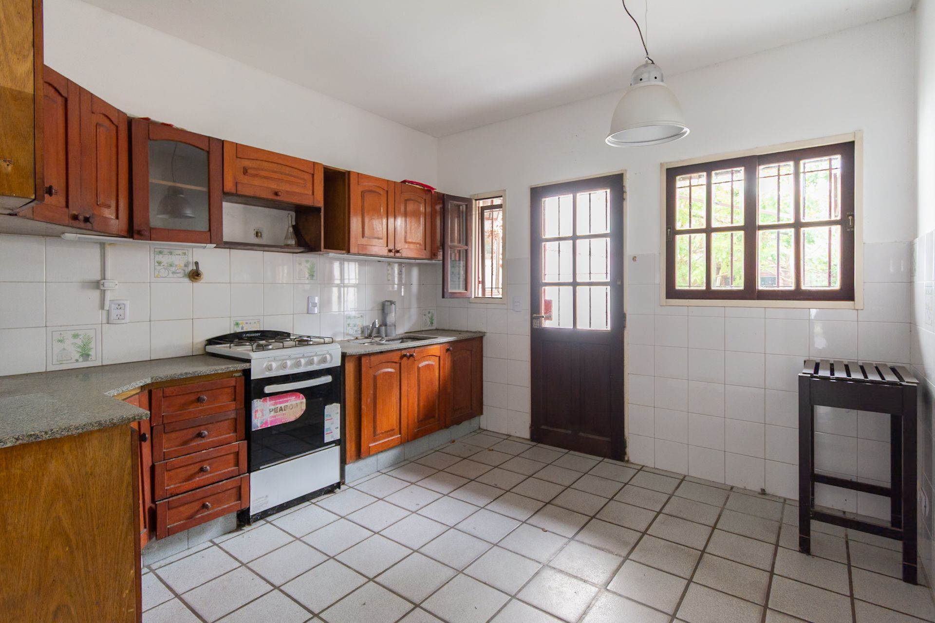 Triplex Con Cochera Olivos Patio Terraza Mucha Luz