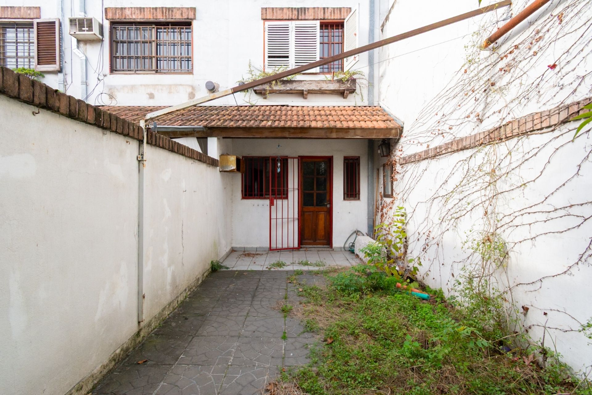 Triplex Con Cochera Olivos Patio Terraza Mucha Luz