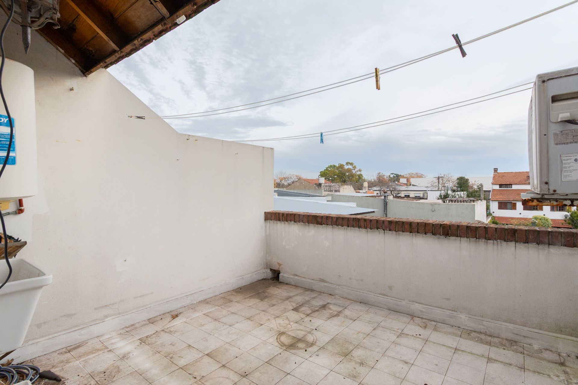 Triplex Con Cochera Olivos Patio Terraza Mucha Luz