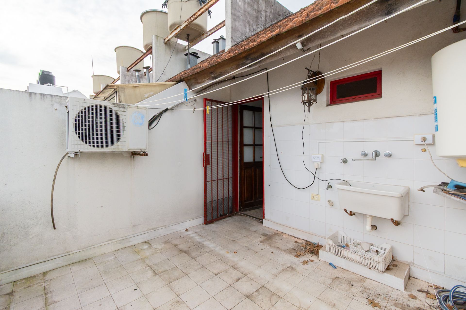 Triplex Con Cochera Olivos Patio Terraza Mucha Luz