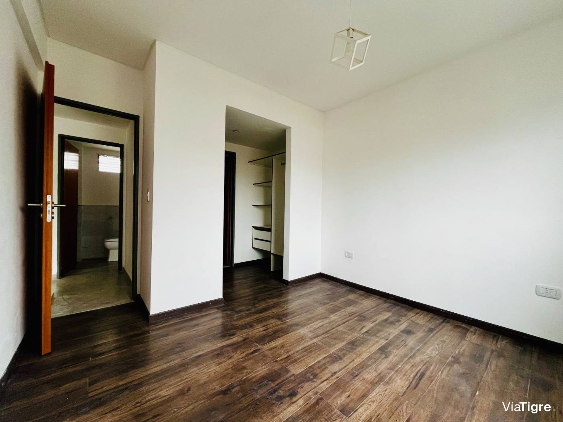 Venta Boulogne Depto 2 Amb con vestidor y balcon