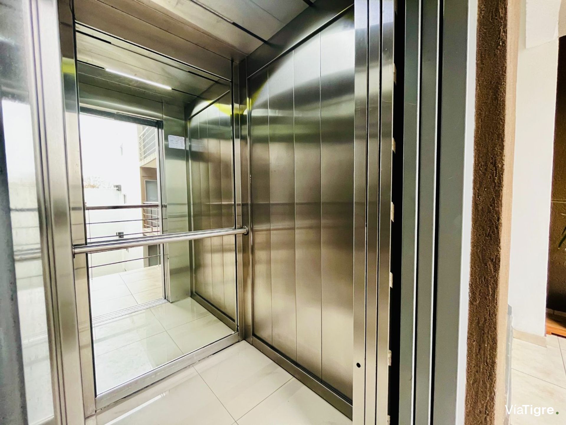 Venta Boulogne Depto 2 Amb con vestidor y balcon