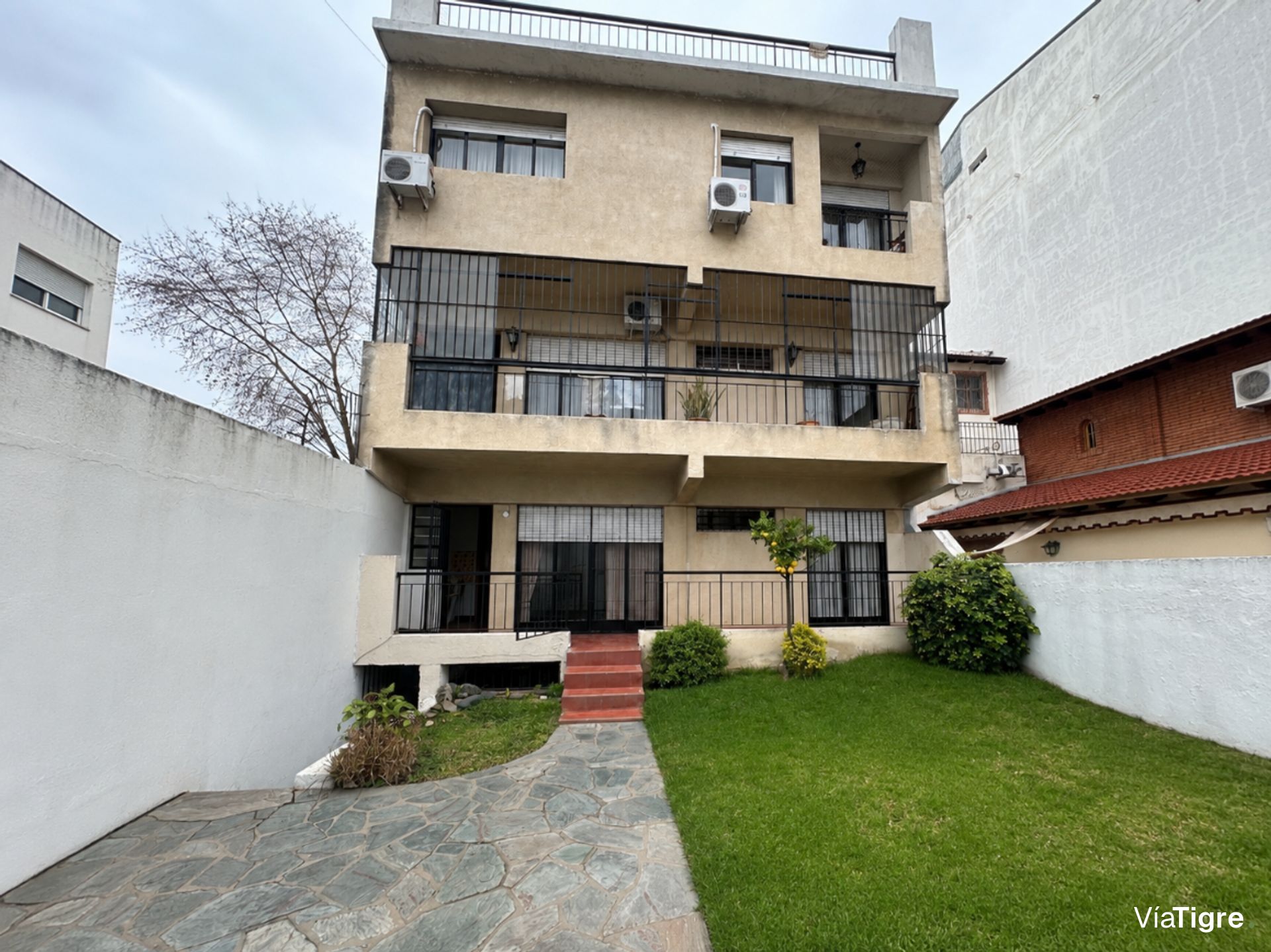 Venta Viv.multifamiliar Con Cochera En V.lopez