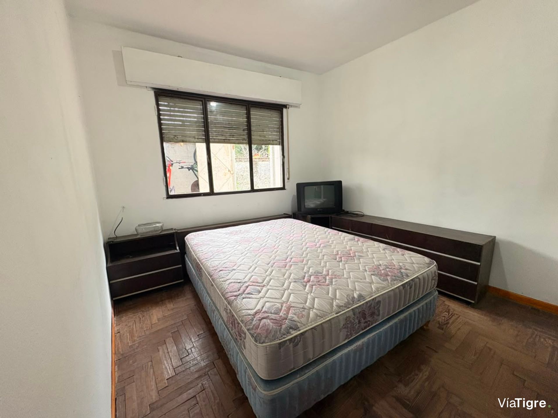 Venta 3 ambientes PB patio San Isidro a reciclar.