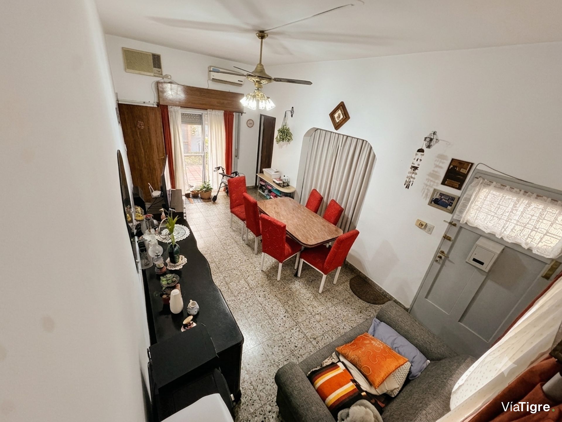 ! Casa en venta 4 AMBIENTES CARAPACHAY