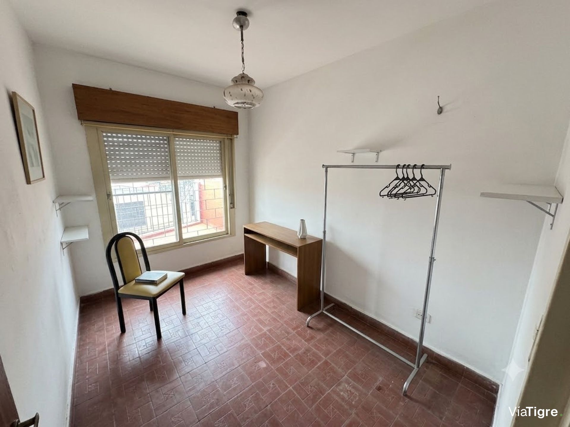 ! Casa en venta 4 AMBIENTES CARAPACHAY