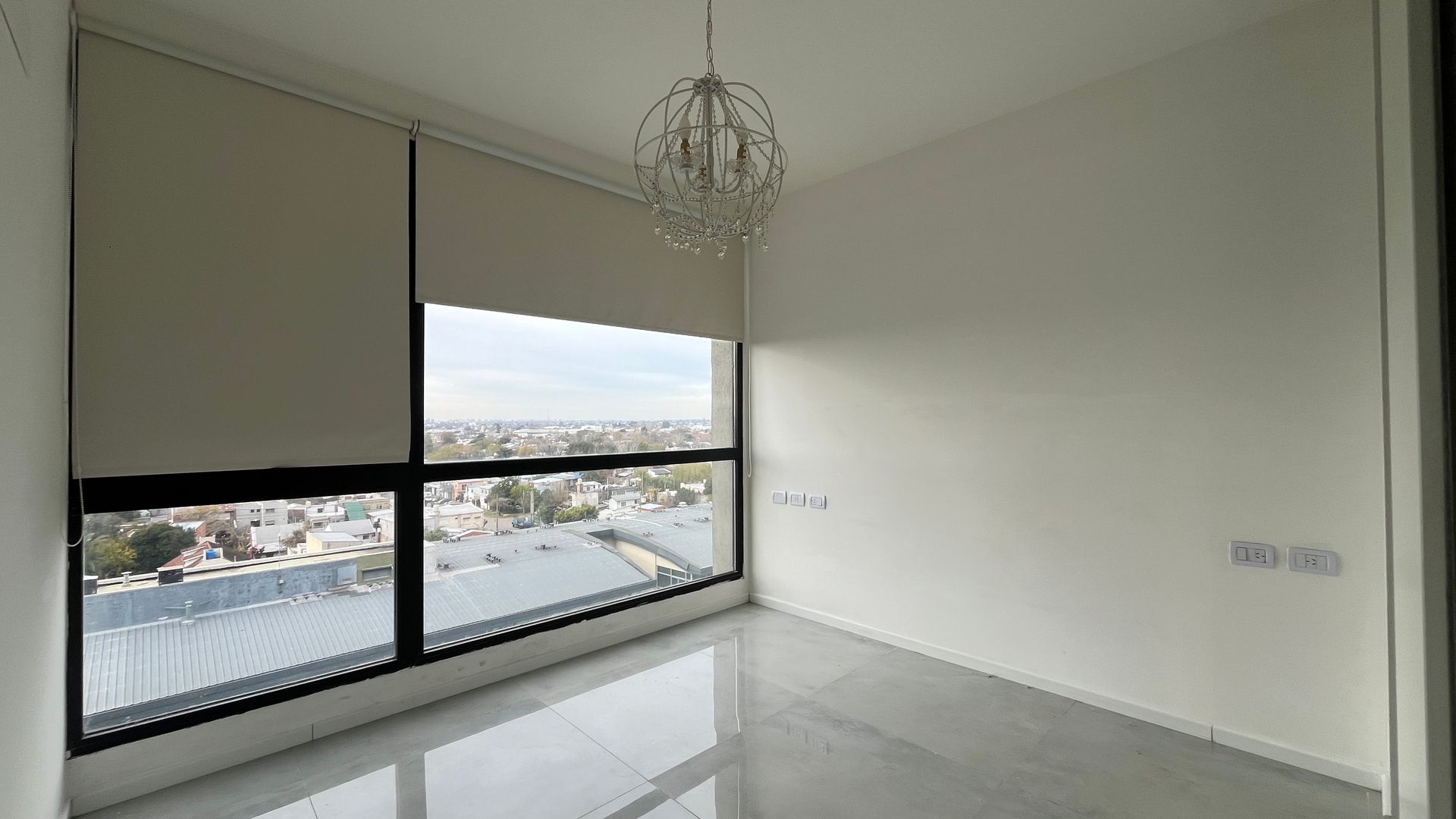Dpto 2 amb Balcón con RENTA. 7º Brickell. Tigre.