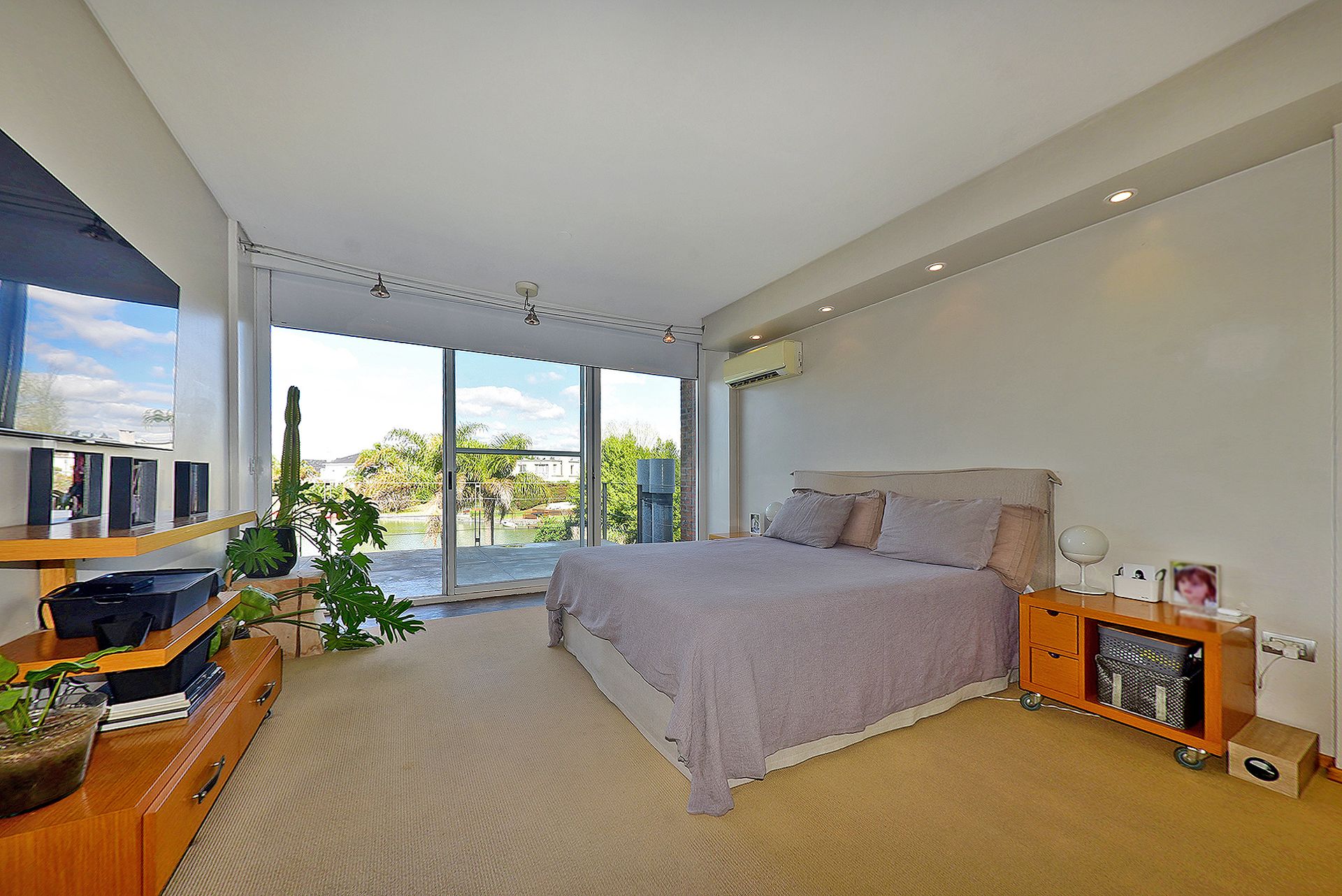 Venta Casa Dos Plantas 6 Amb Nordelta Muelle Priv