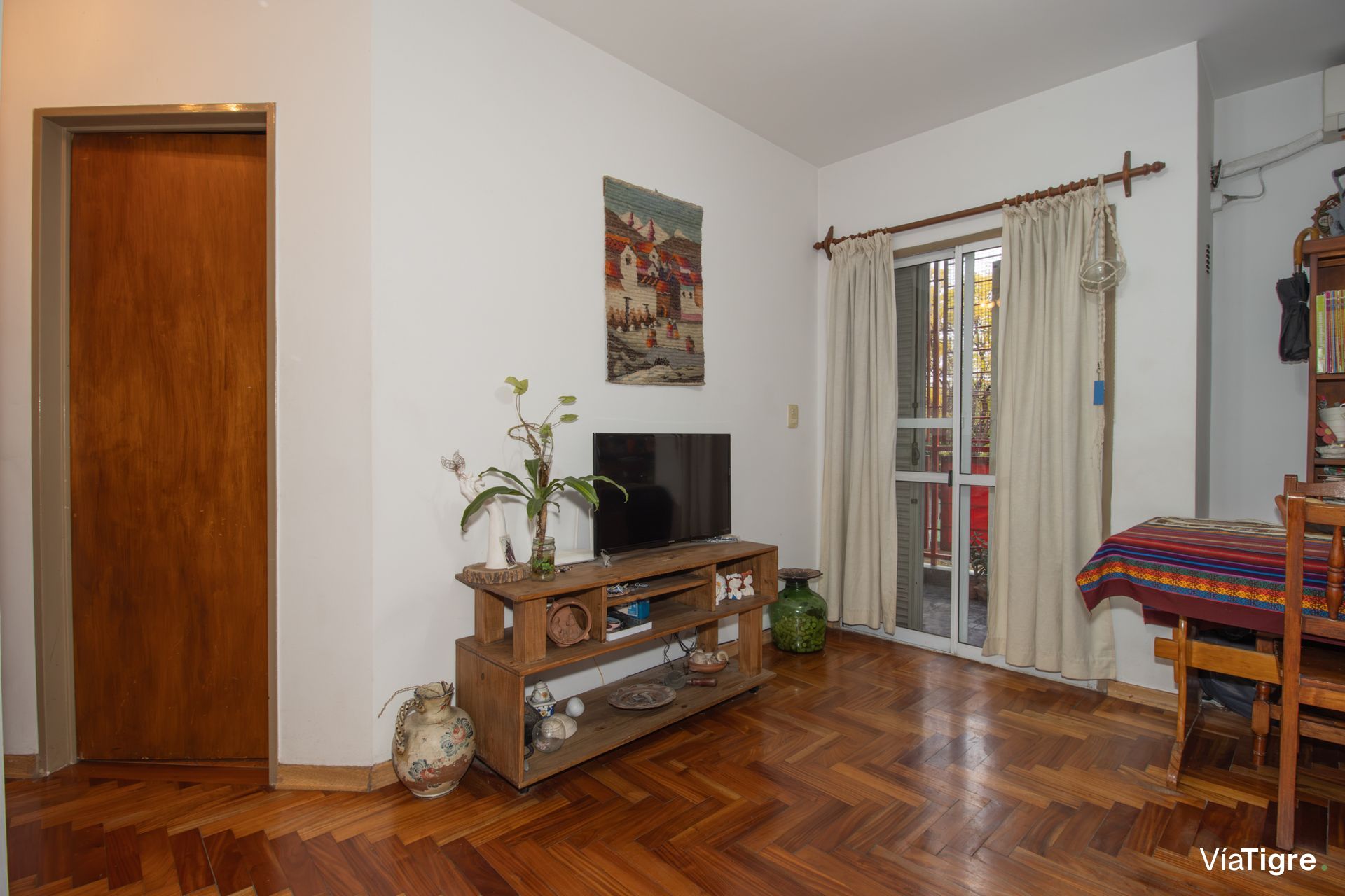 DEPARTAMENTO 2 AMB. CARAPACHAY acepto permuta,