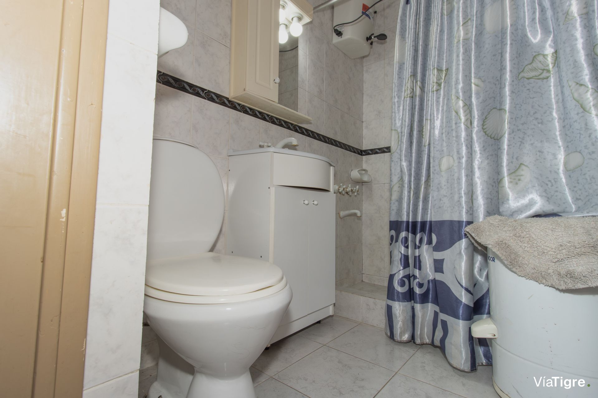 DEPARTAMENTO 2 AMB. CARAPACHAY acepto permuta,