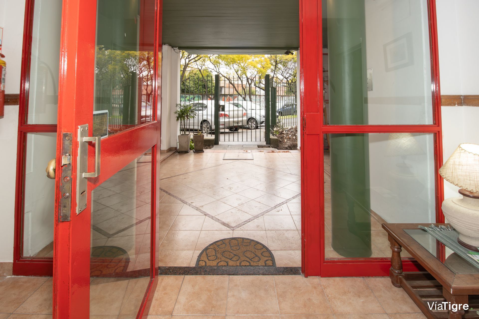 DEPARTAMENTO 2 AMB. CARAPACHAY acepto permuta,