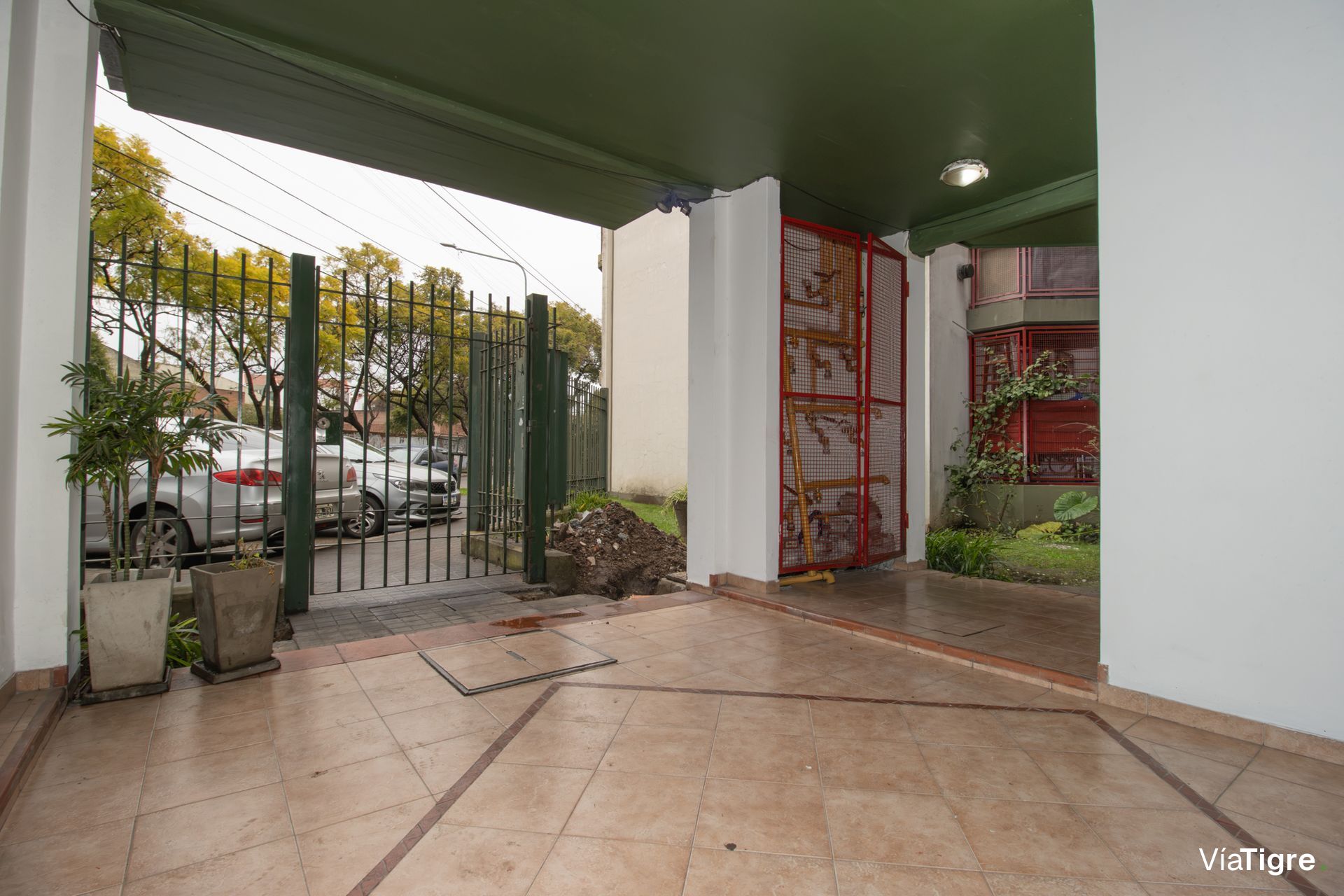 DEPARTAMENTO 2 AMB. CARAPACHAY acepto permuta,