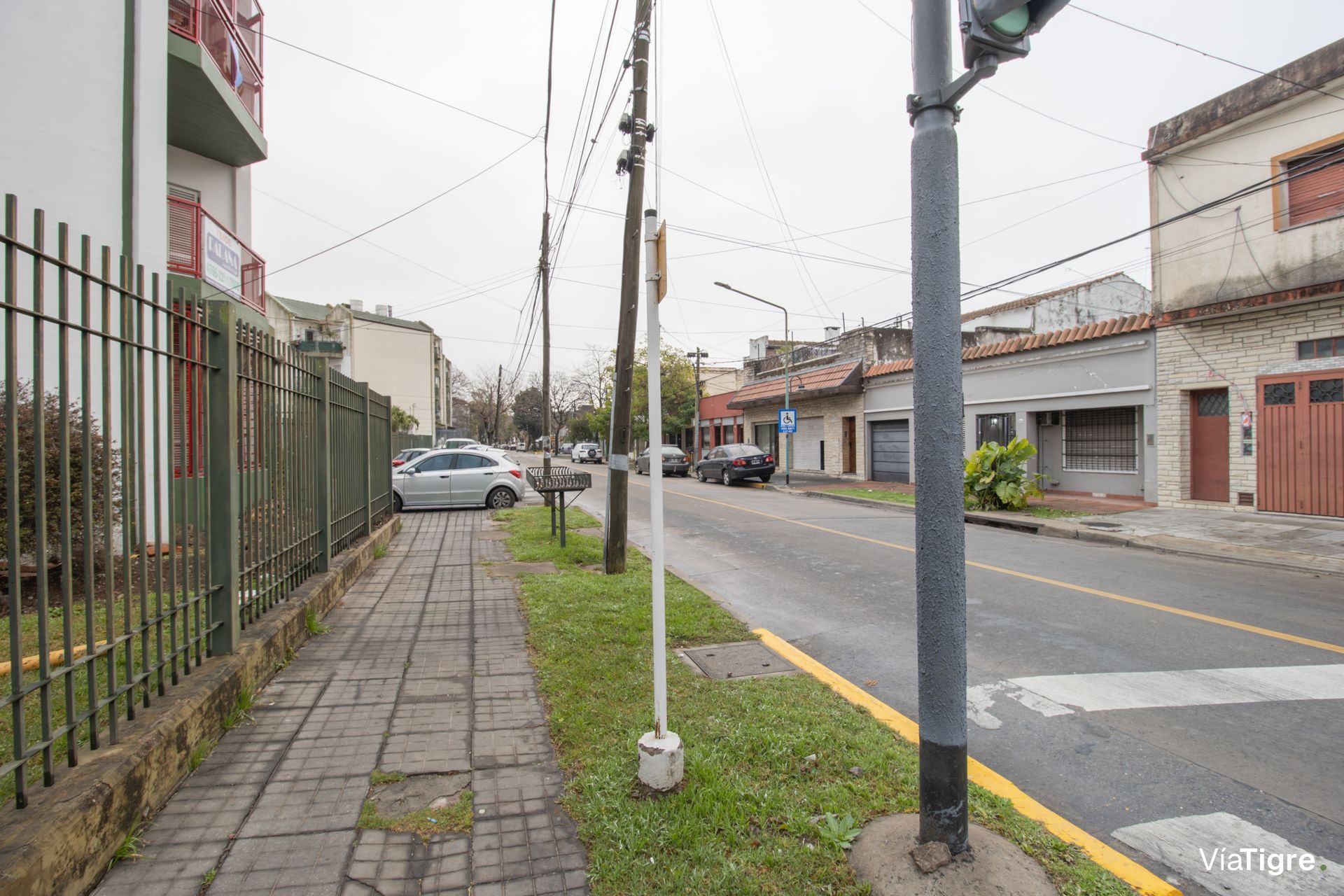 DEPARTAMENTO 2 AMB. CARAPACHAY acepto permuta,
