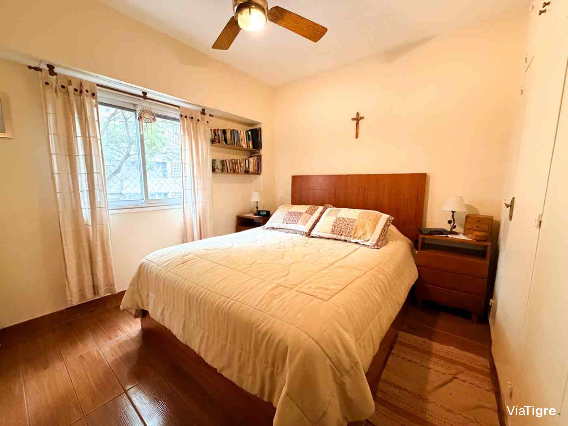 Venta Dpto 4 ambientes en V Martelli con cochera