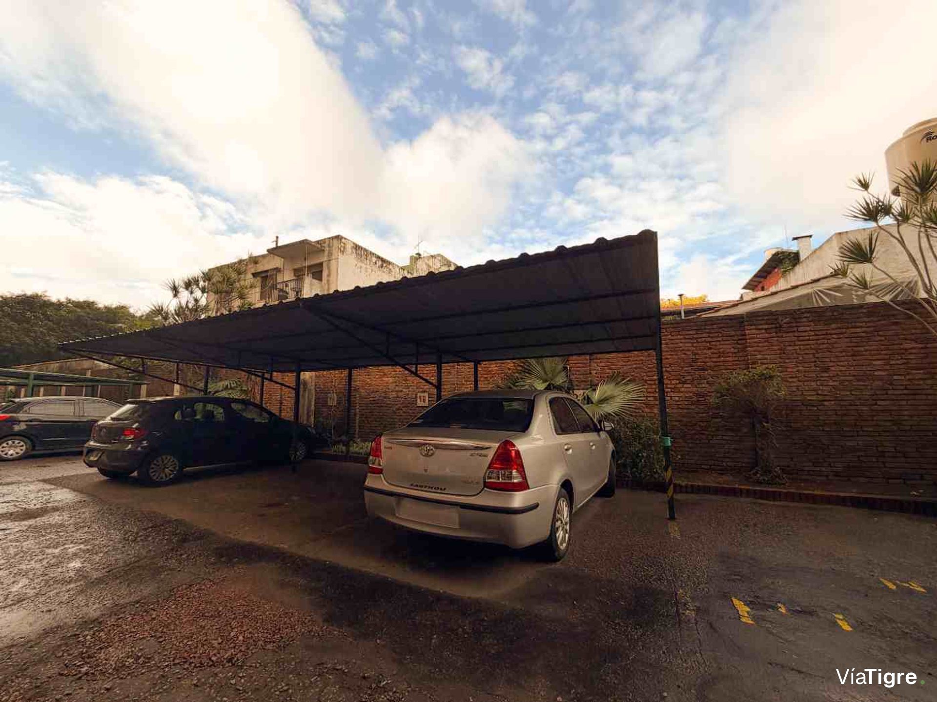 Venta Dpto 4 ambientes en V Martelli con cochera
