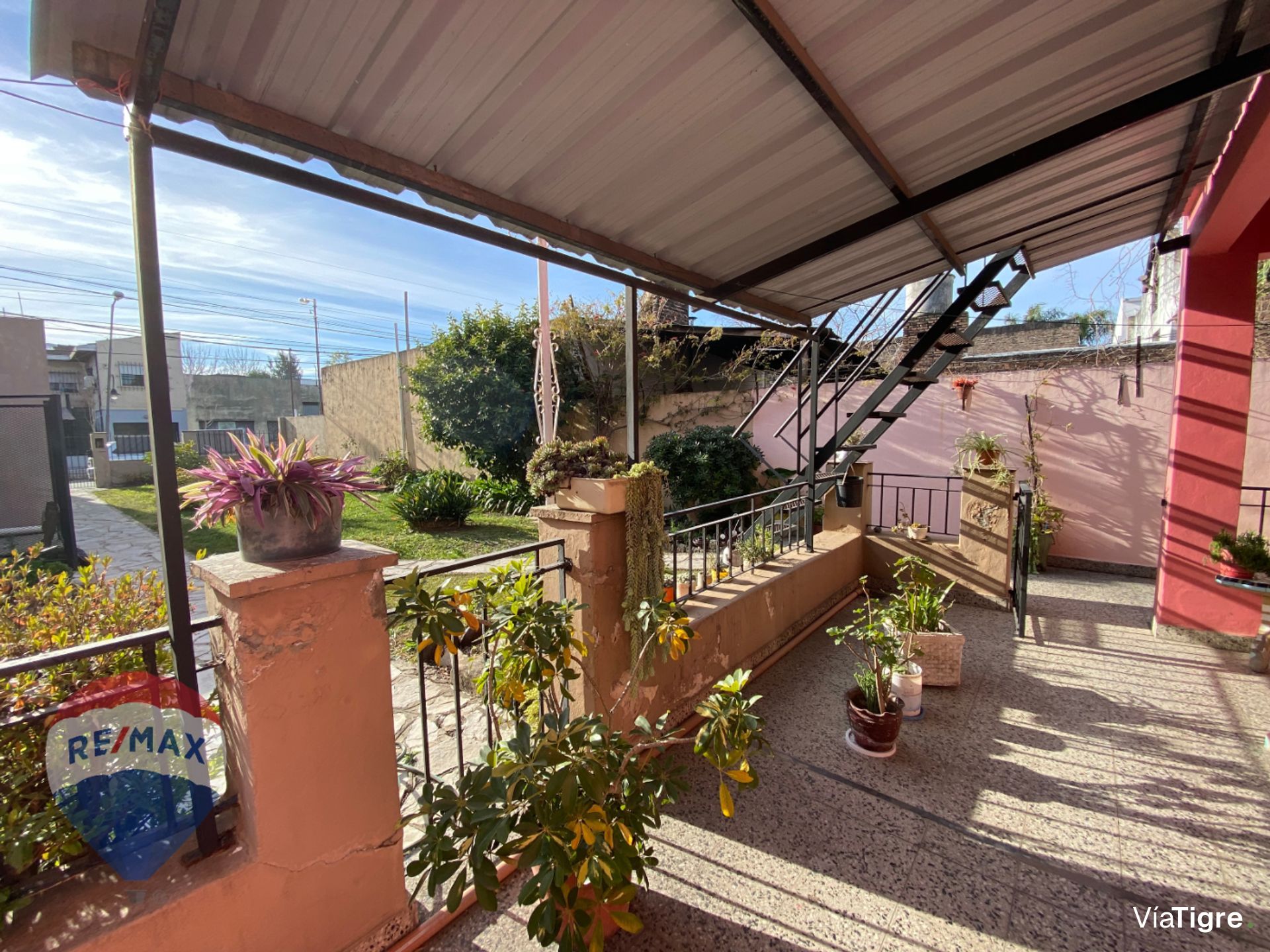 Venta Casa 3 Amb + 2 Deptos, Victoria
