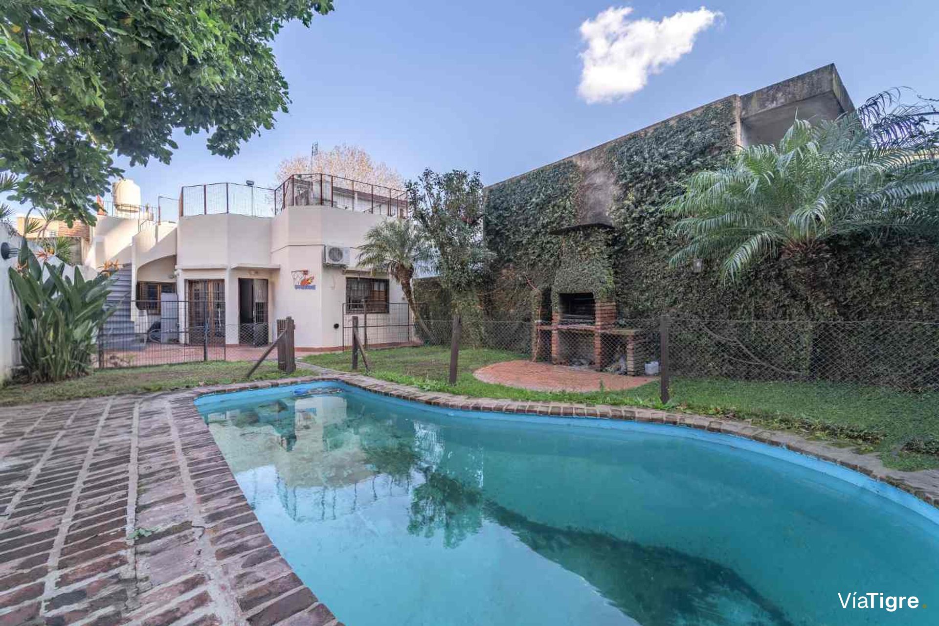 Venta casa 4 amb pileta parrilla Florida