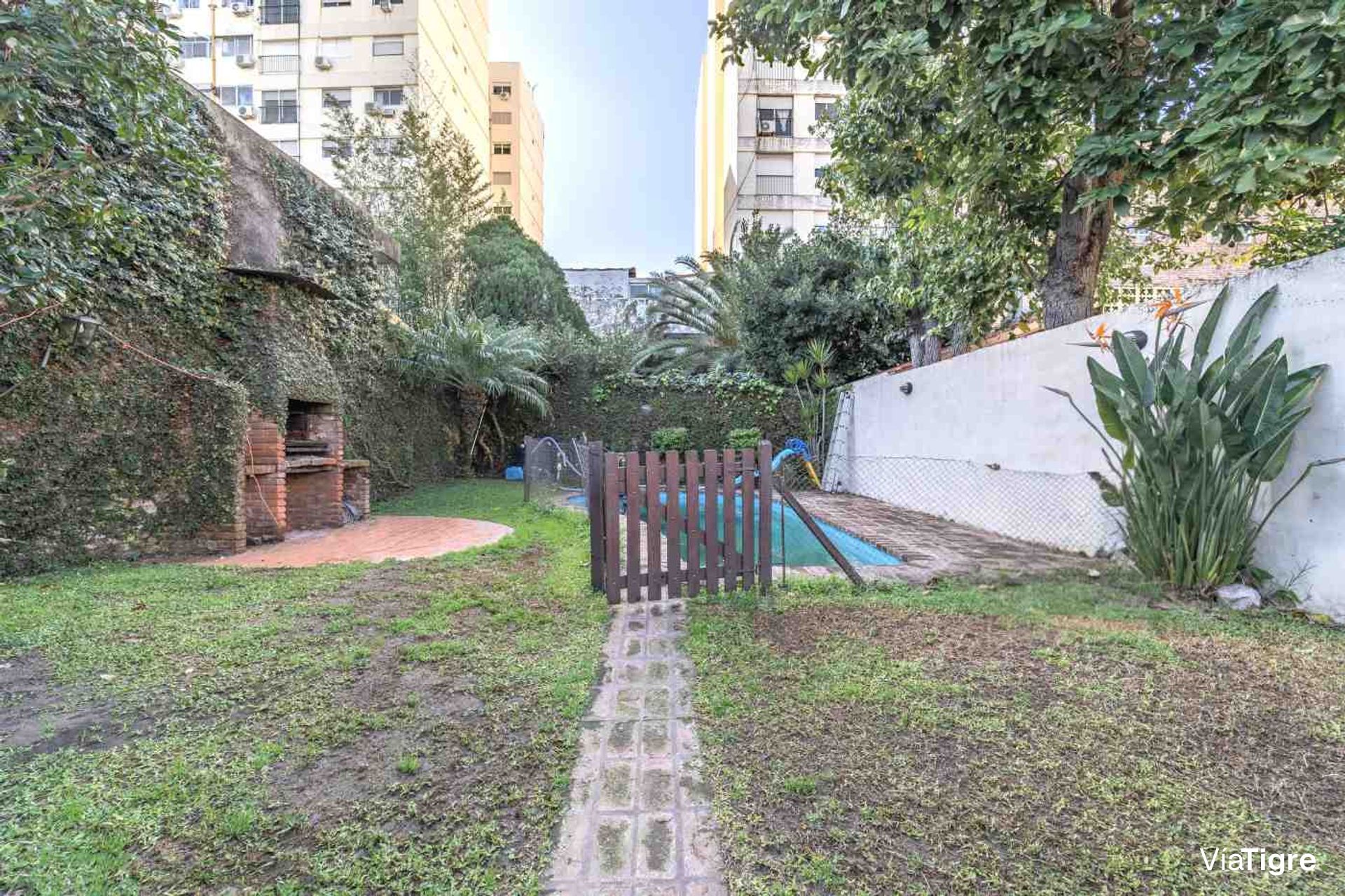 Venta casa 4 amb pileta parrilla Florida