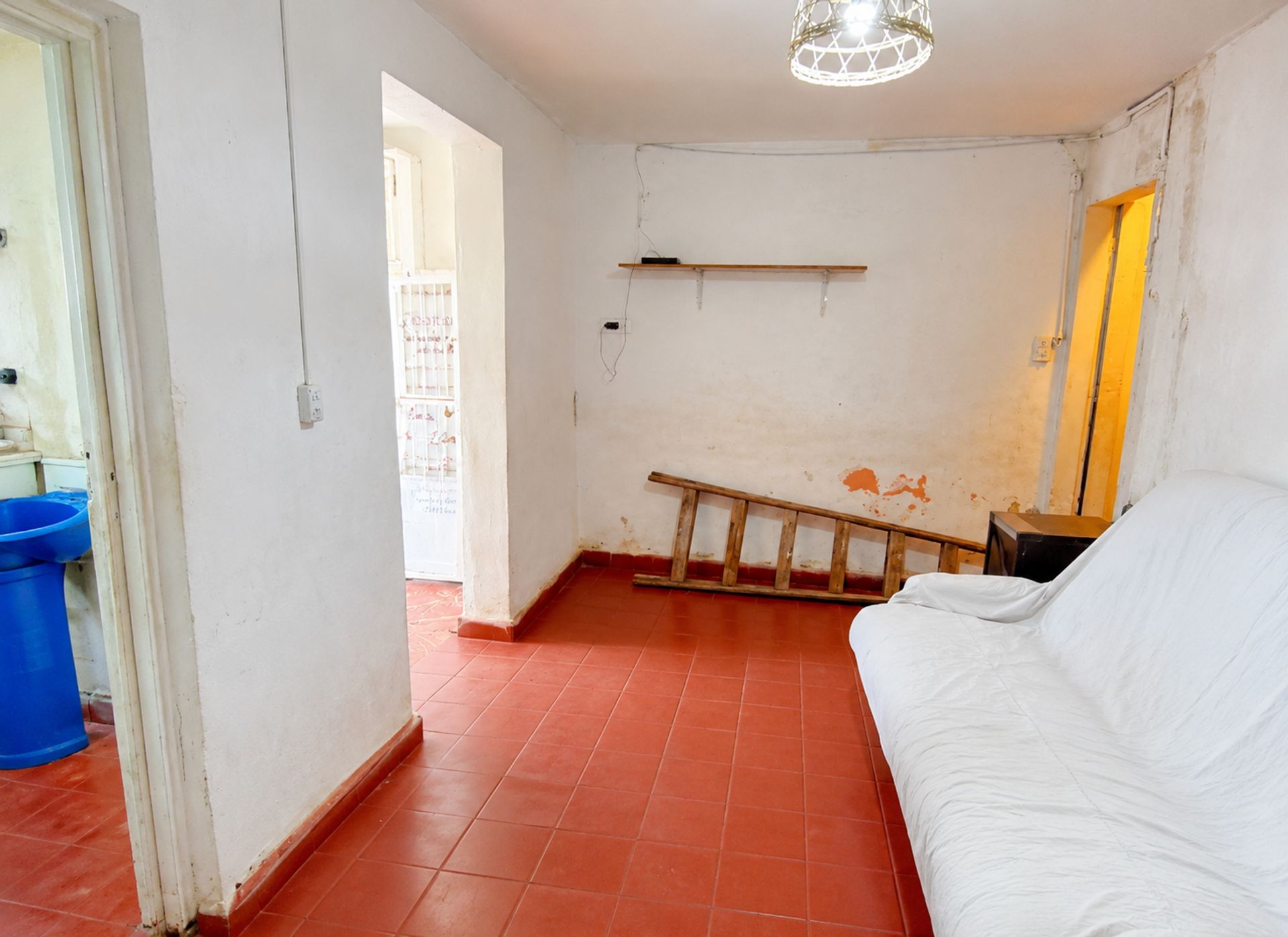 Venta Lote Con Casa A Refaccionar En El Talar