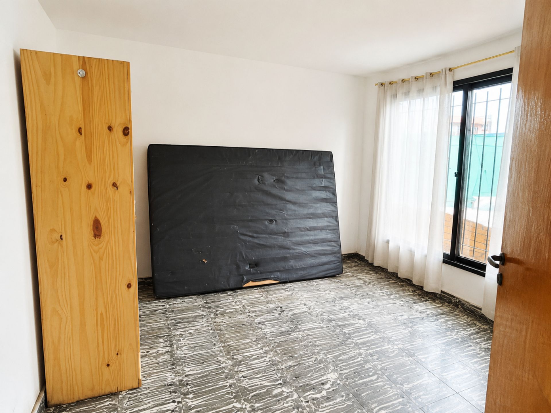 Venta Lote Con Casa A Refaccionar En El Talar