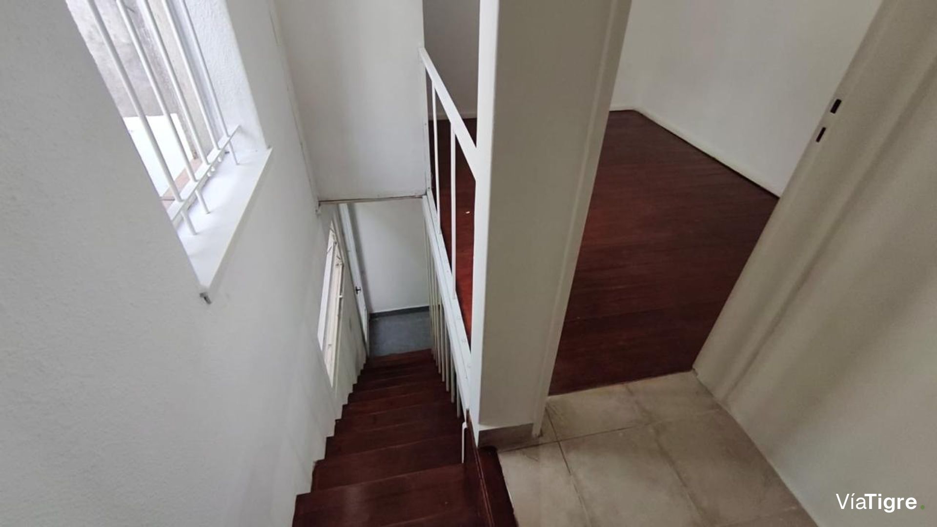 Venta PH dos ambientes patio propio Beccar