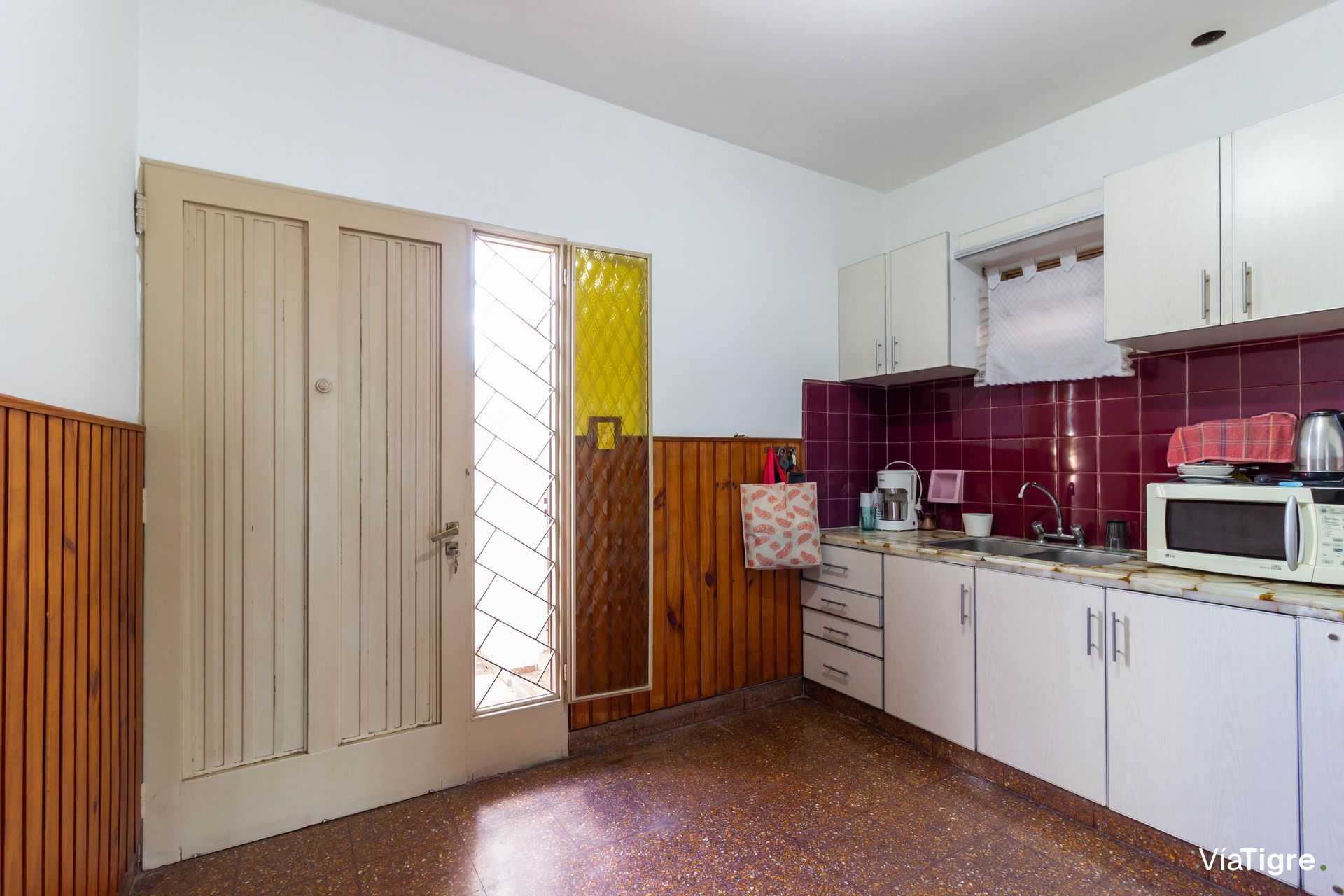 Venta PH 4 ambientes planta alta terraza propia