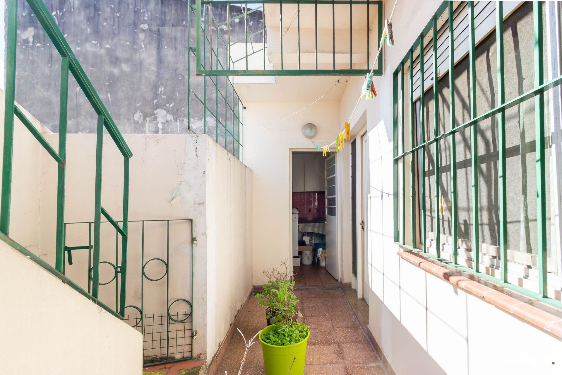 Venta PH 4 ambientes planta alta terraza propia