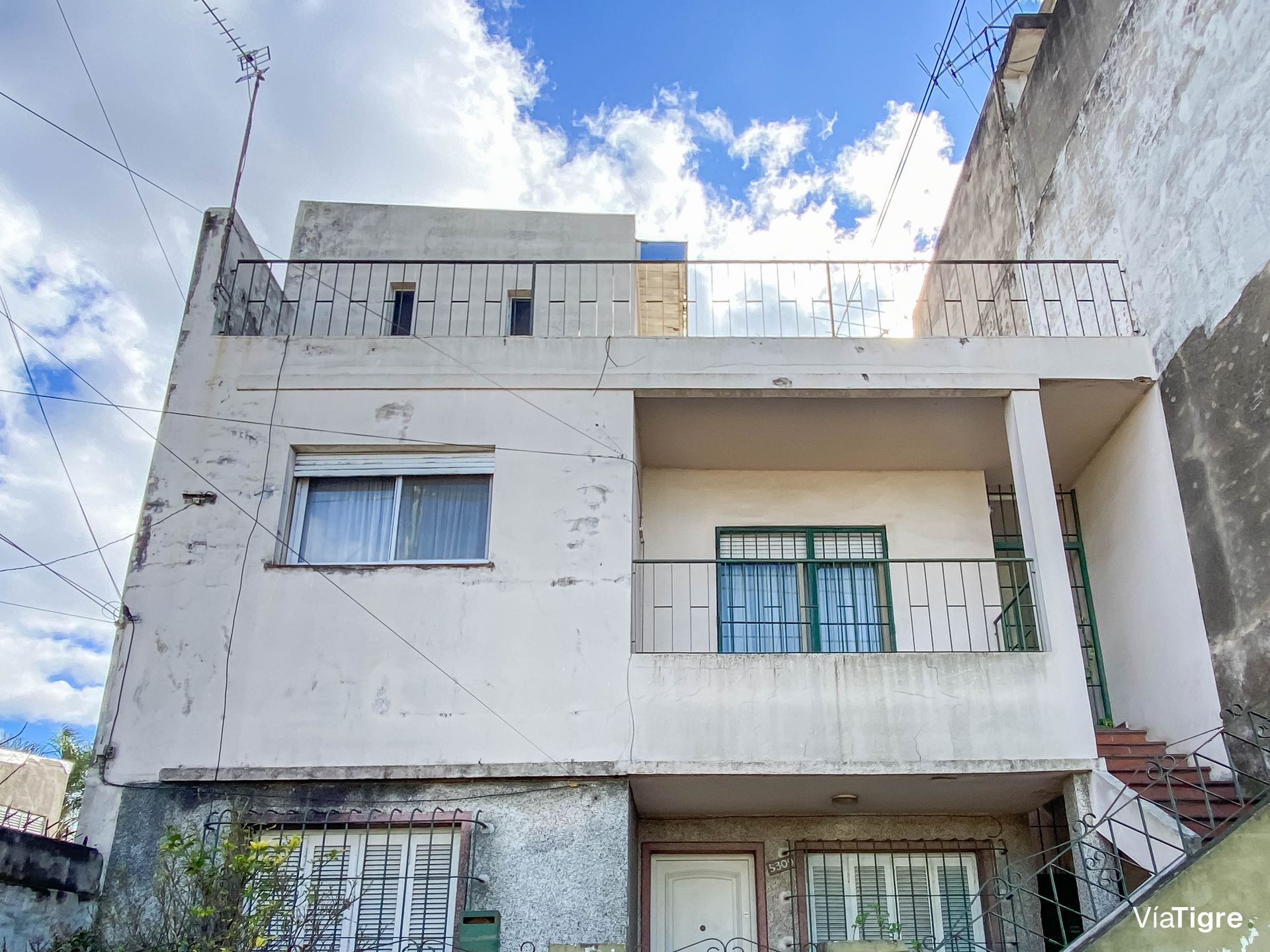 Venta PH 4 ambientes planta alta terraza propia