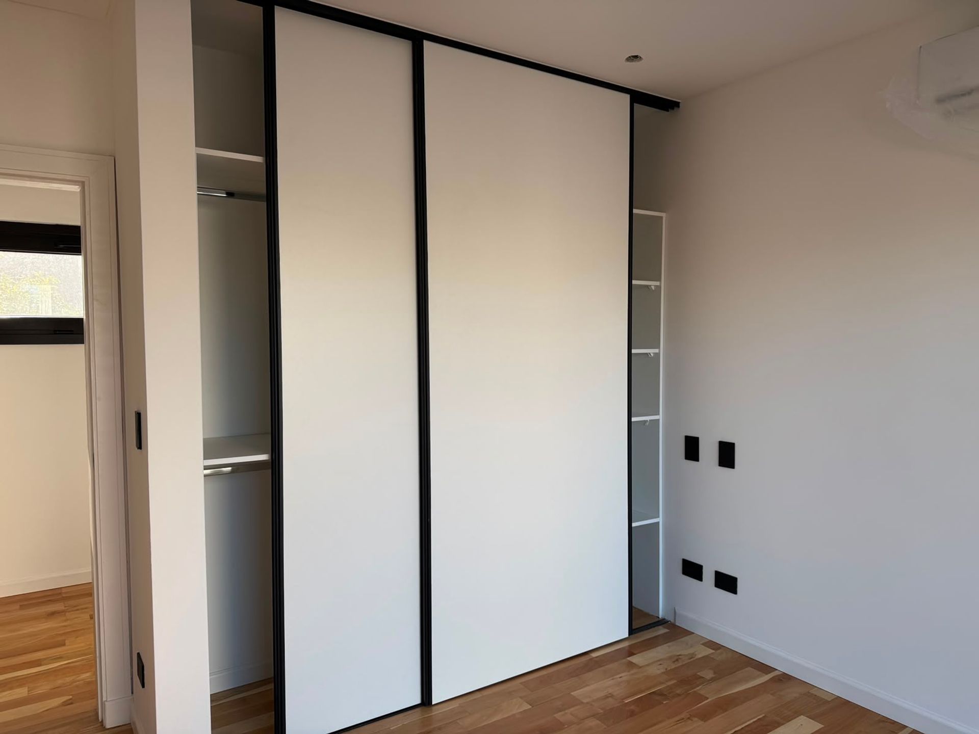 Venta Olivos Puerto 4 ambientes vista, 2 cocheras
