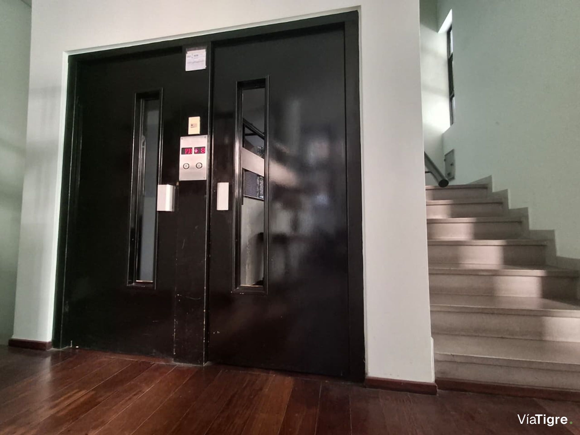 Venta Depto. Semipiso 3 amb Martinez Centro
