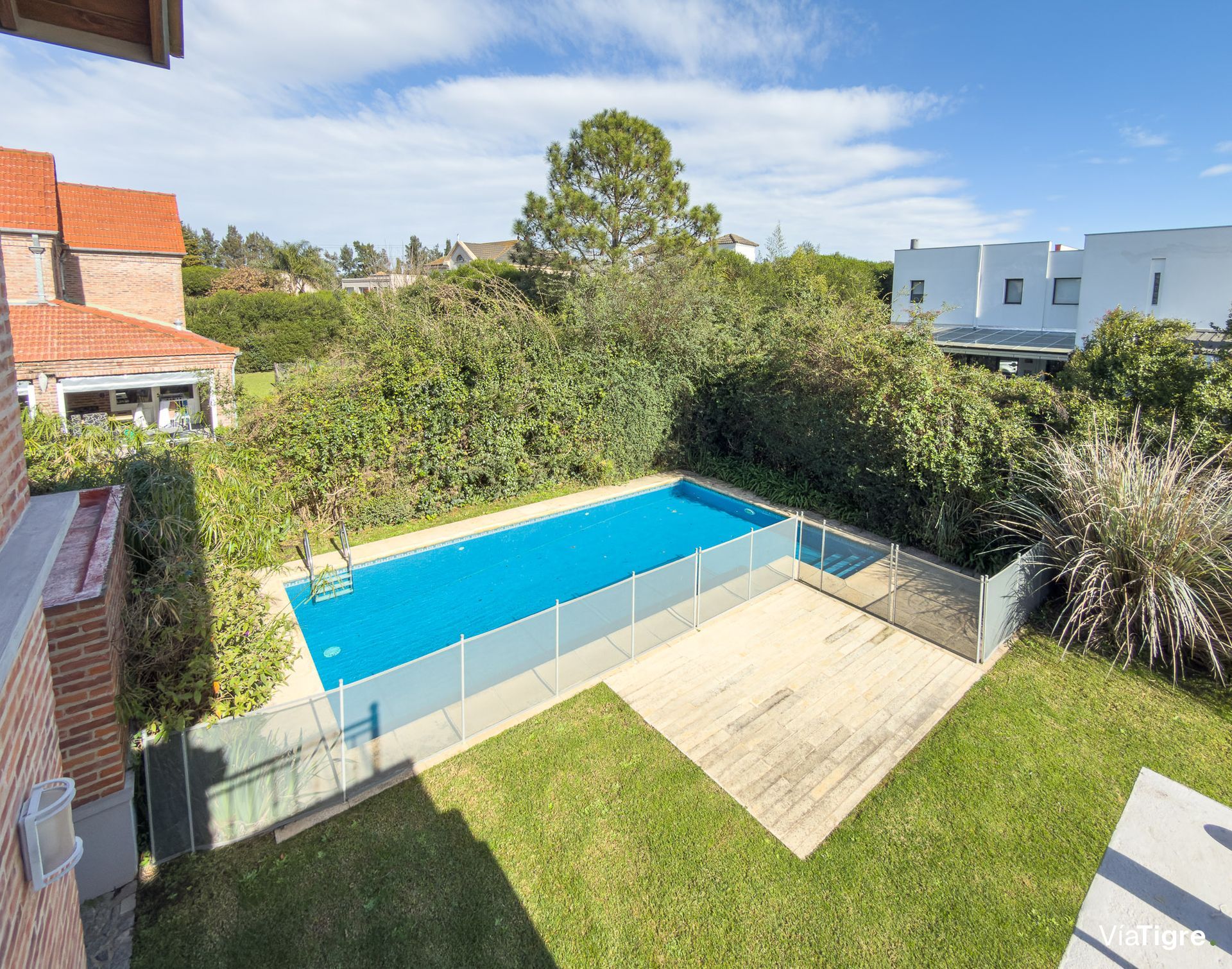 Casa estilo clasico, pileta.Las Glorietas,Nordelta