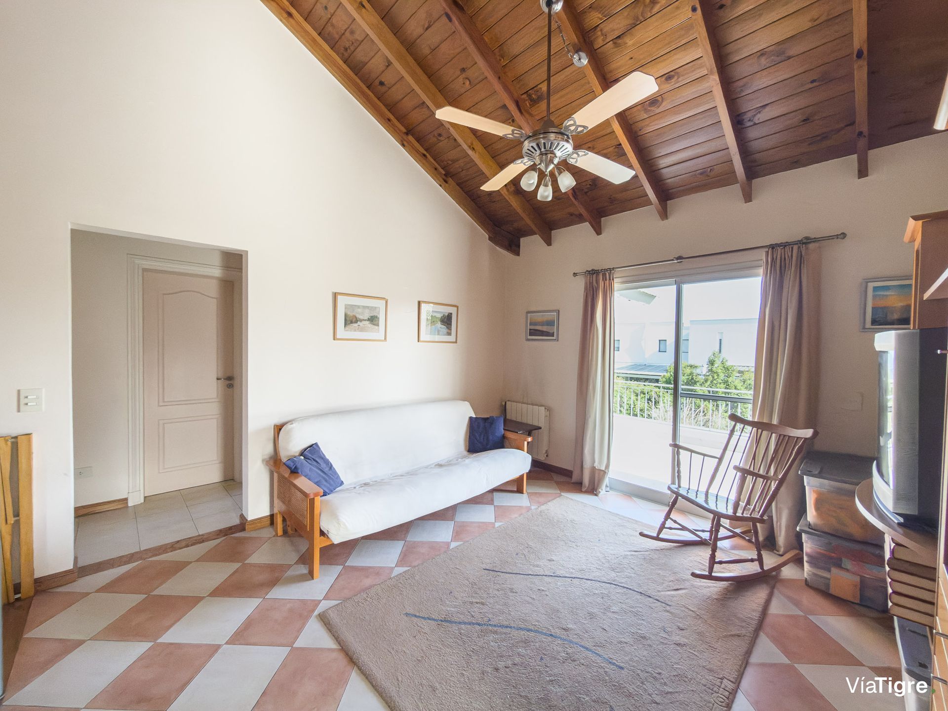 Casa estilo clasico, pileta.Las Glorietas,Nordelta