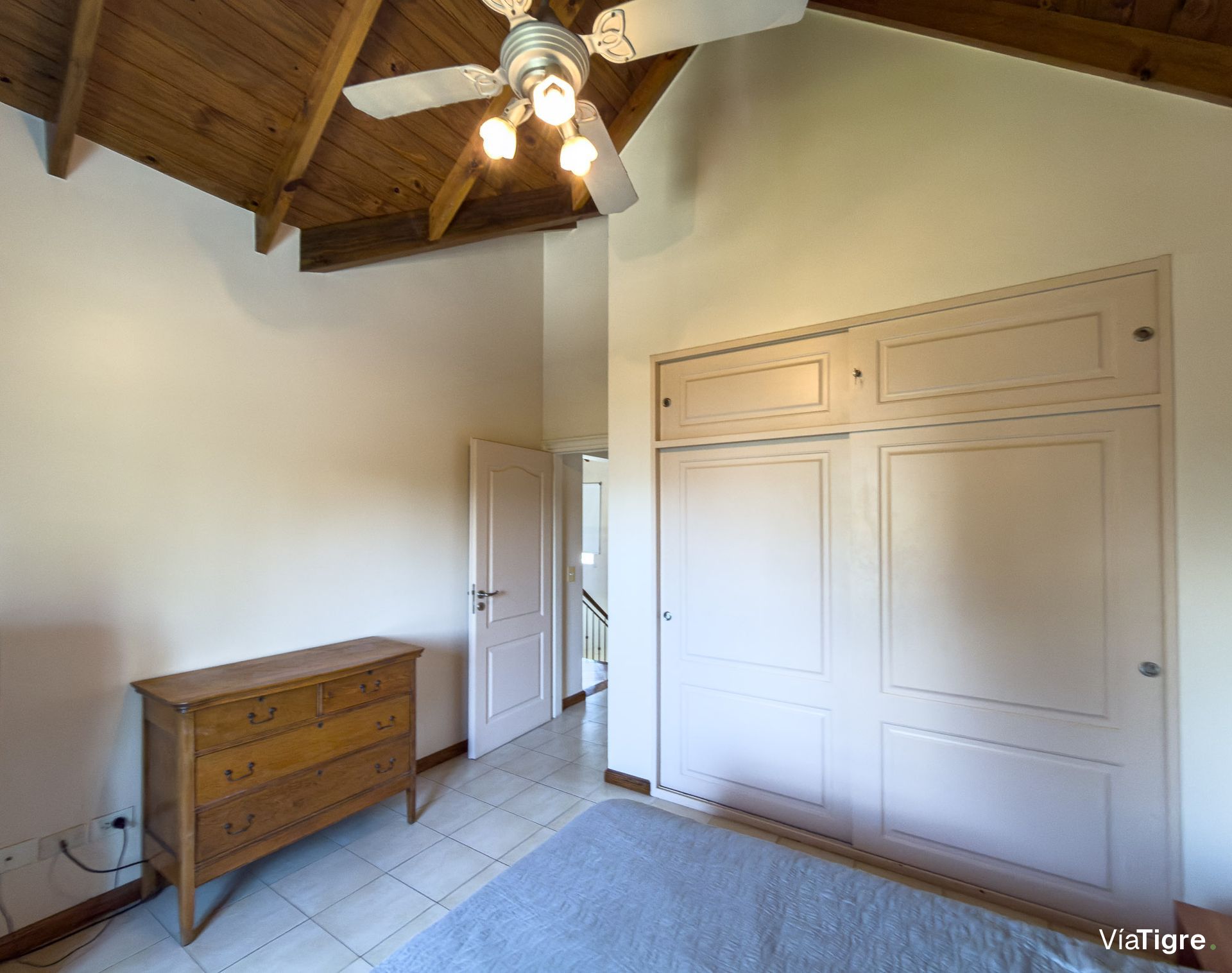 Casa estilo clasico, pileta.Las Glorietas,Nordelta