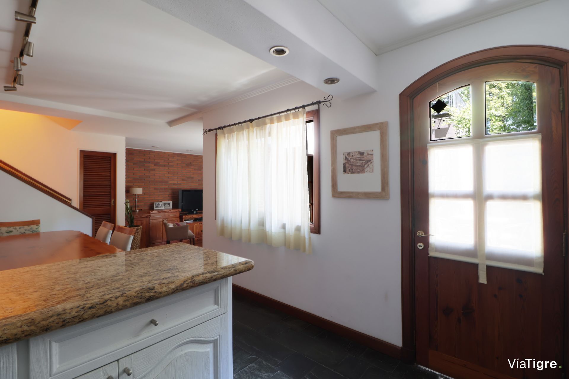 Venta Casa Florida 4Amb + Local Patio 2 Baños