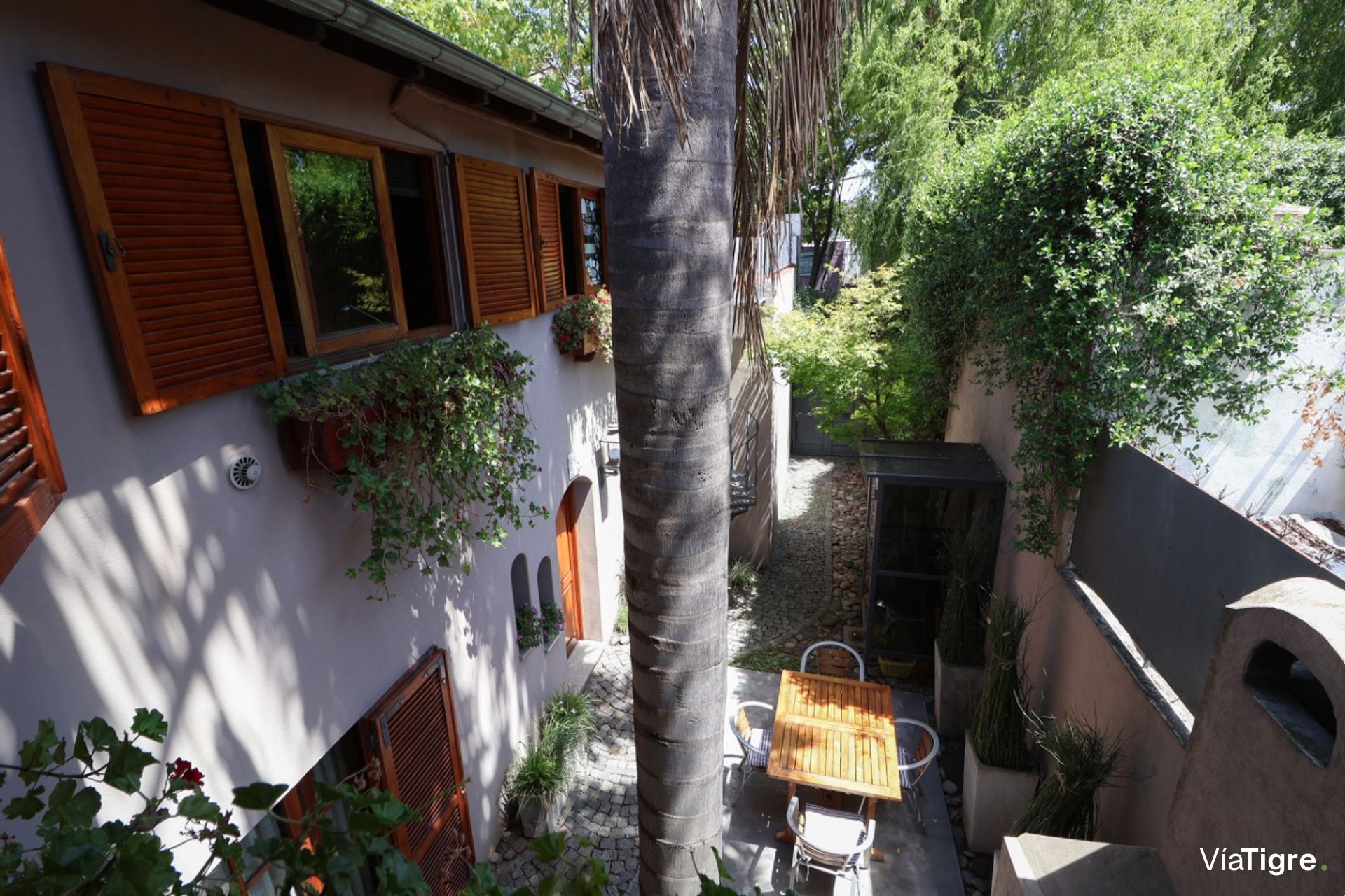 Venta Casa Florida 4Amb + Local Patio 2 Baños