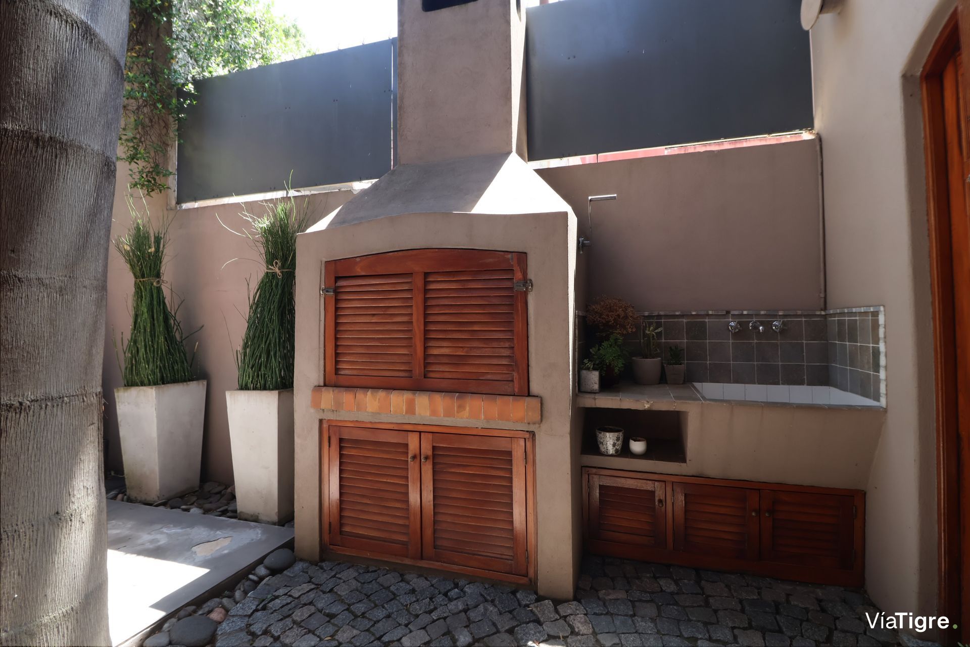 Venta Casa Florida 4Amb + Local Patio 2 Baños