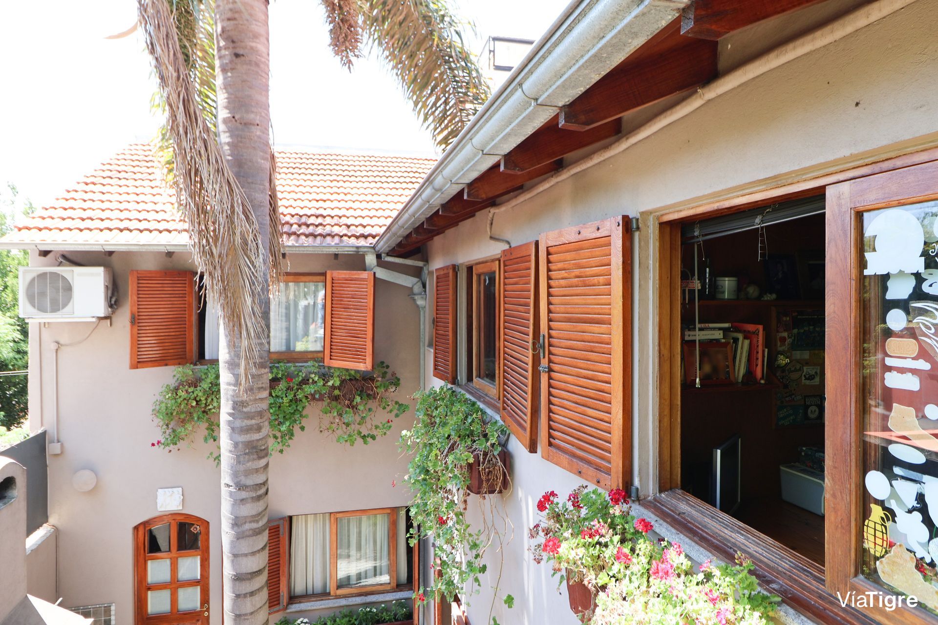 Venta Casa Florida 4Amb + Local Patio 2 Baños