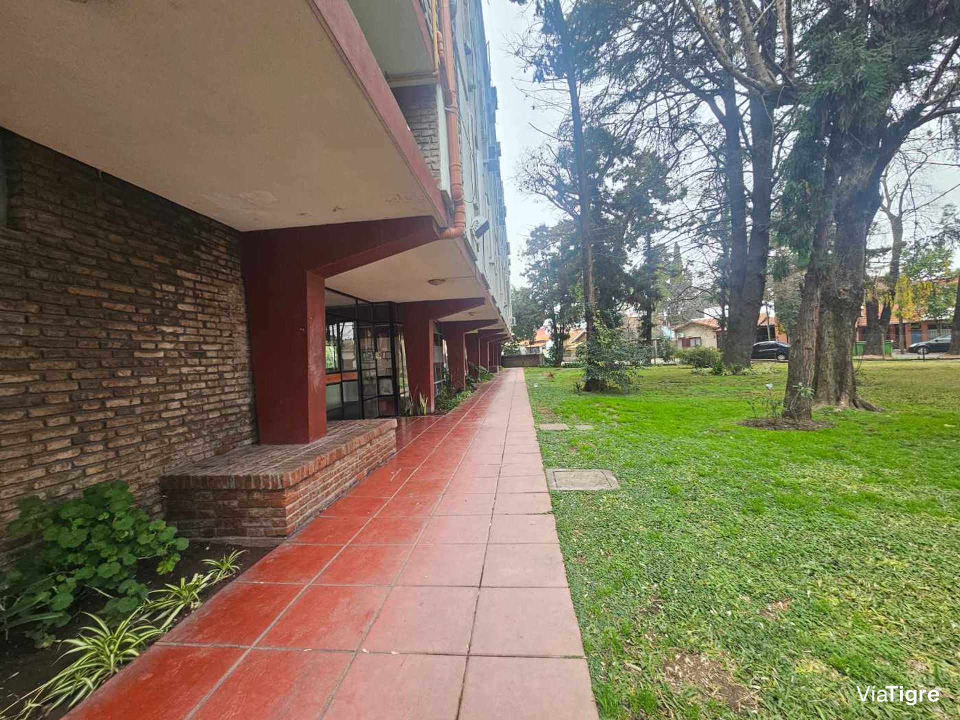 Venta dpto 3 ambientes cochera Beccar apto credito