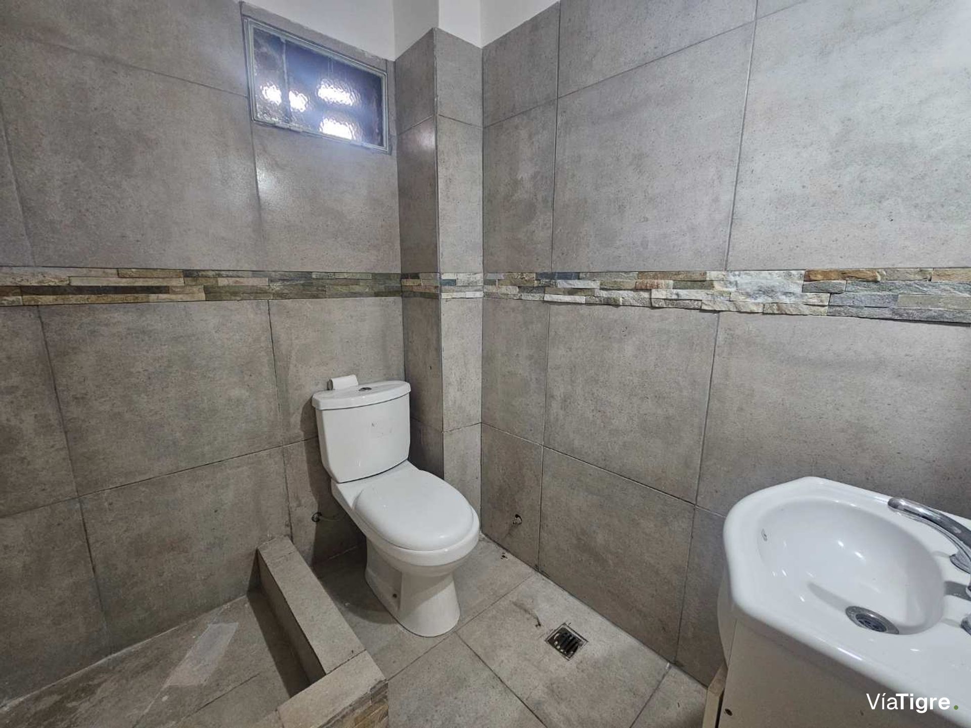 Venta dpto 3 ambientes cochera Beccar apto credito