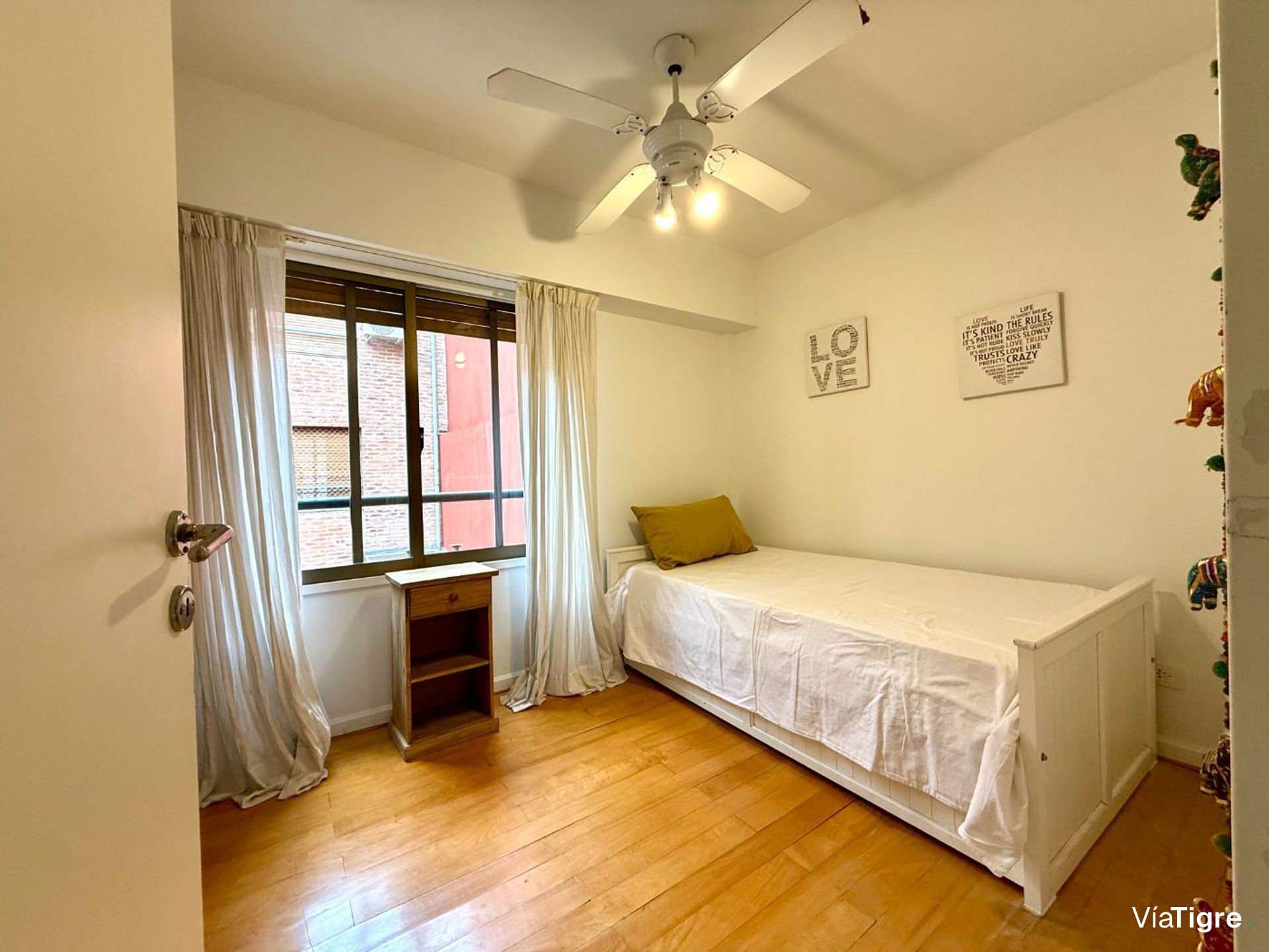 Venta Impecable Depto Duplex-San Isidro