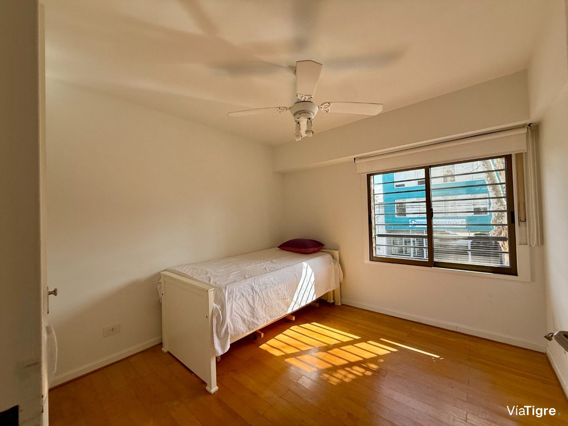 Venta Impecable Depto Duplex-San Isidro