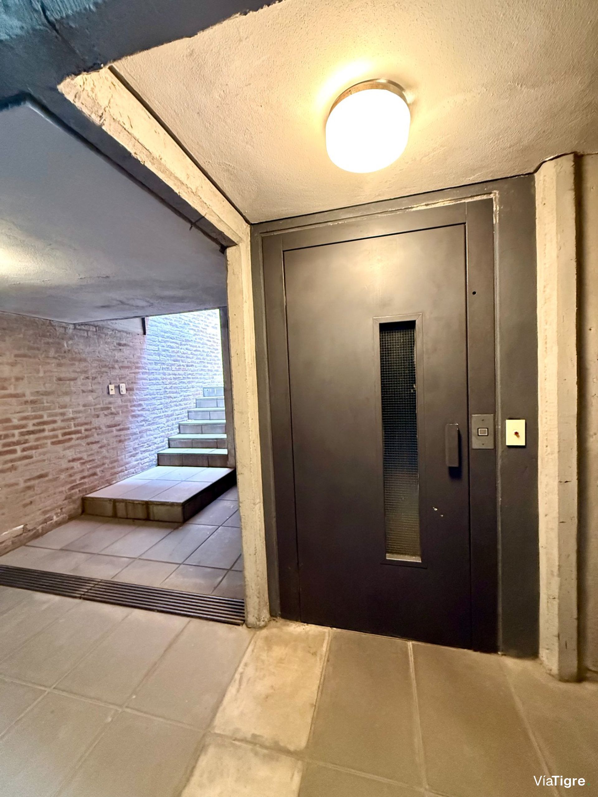Venta Impecable Depto Duplex-San Isidro
