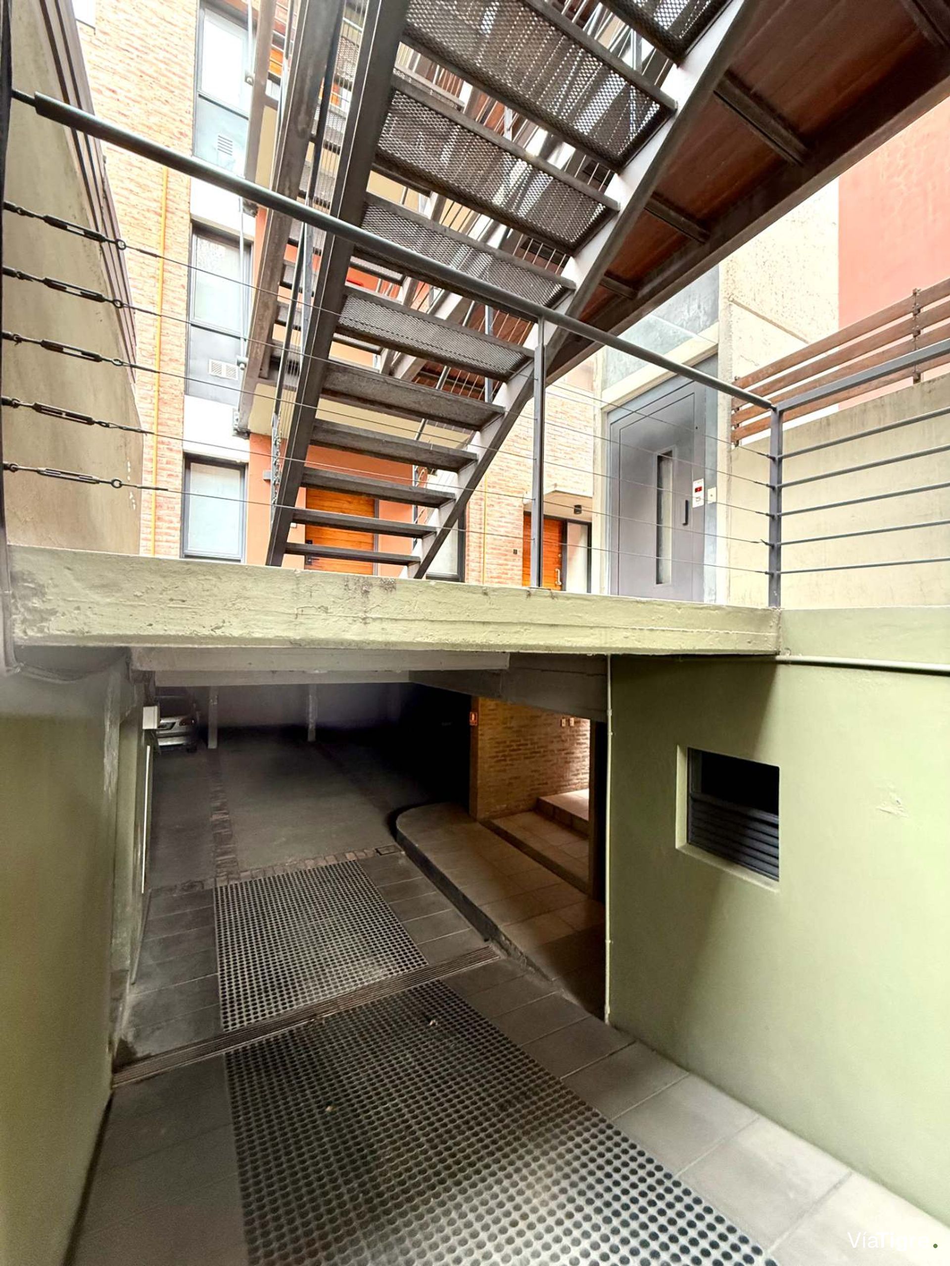 Venta Impecable Depto Duplex-San Isidro