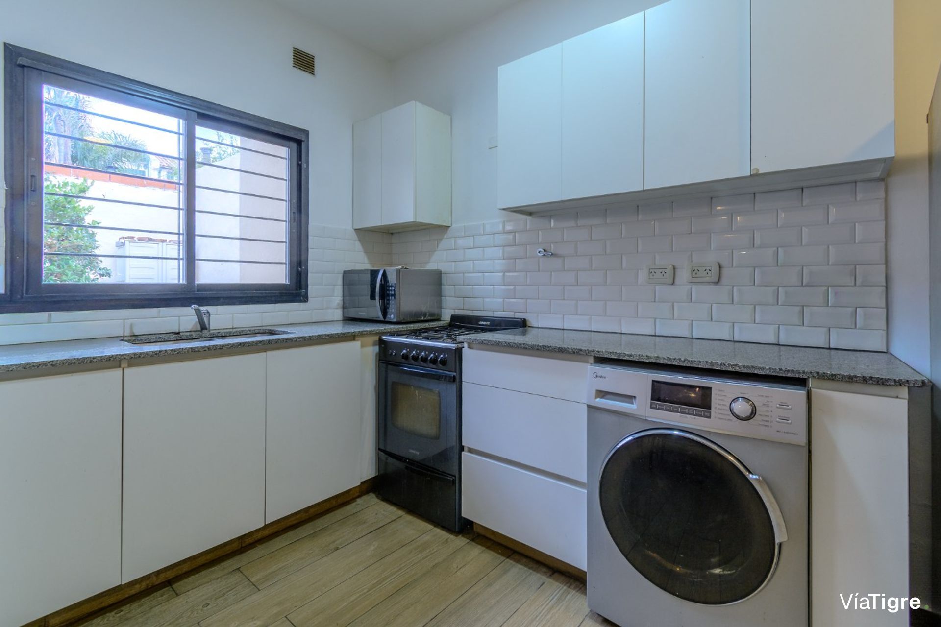 Venta Ph 2 Amb Remodelado Con Patio - Martínez
