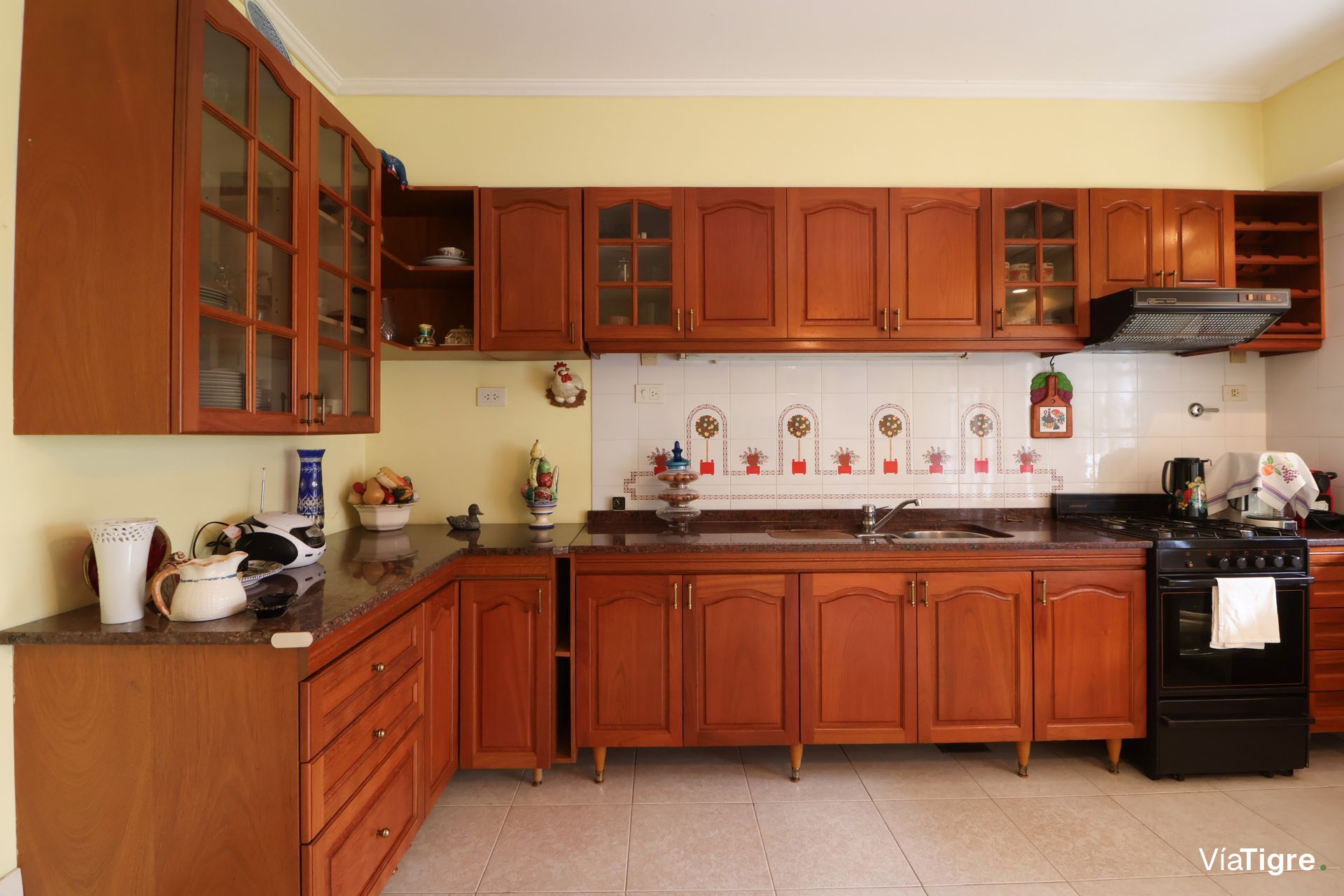 Venta Olivos Triplex 5 Amb 2 Baños Jardin Parrilla