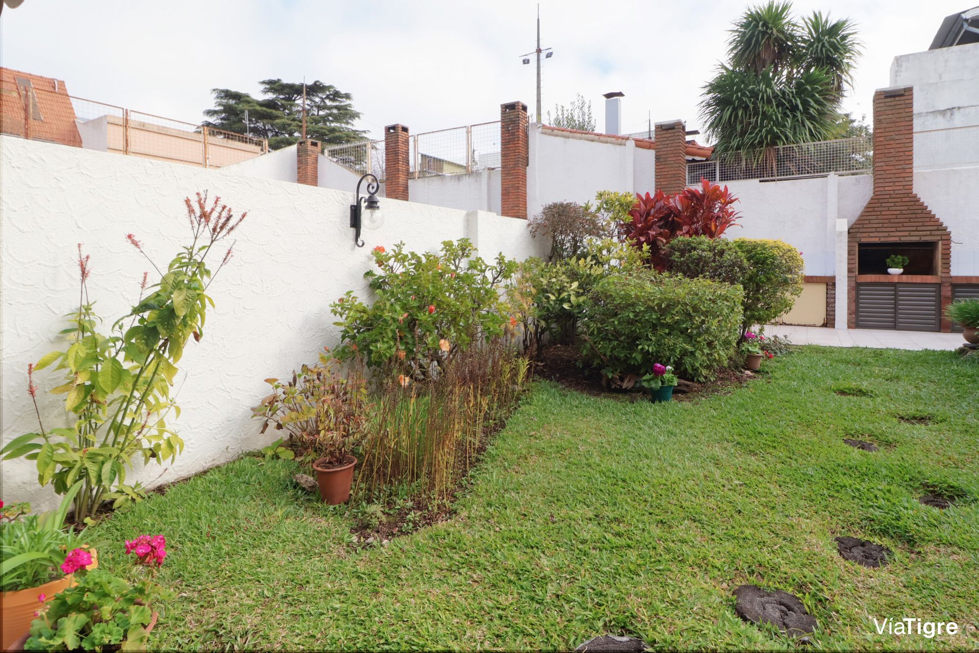 Venta Olivos Triplex 5 Amb 2 Baños Jardin Parrilla